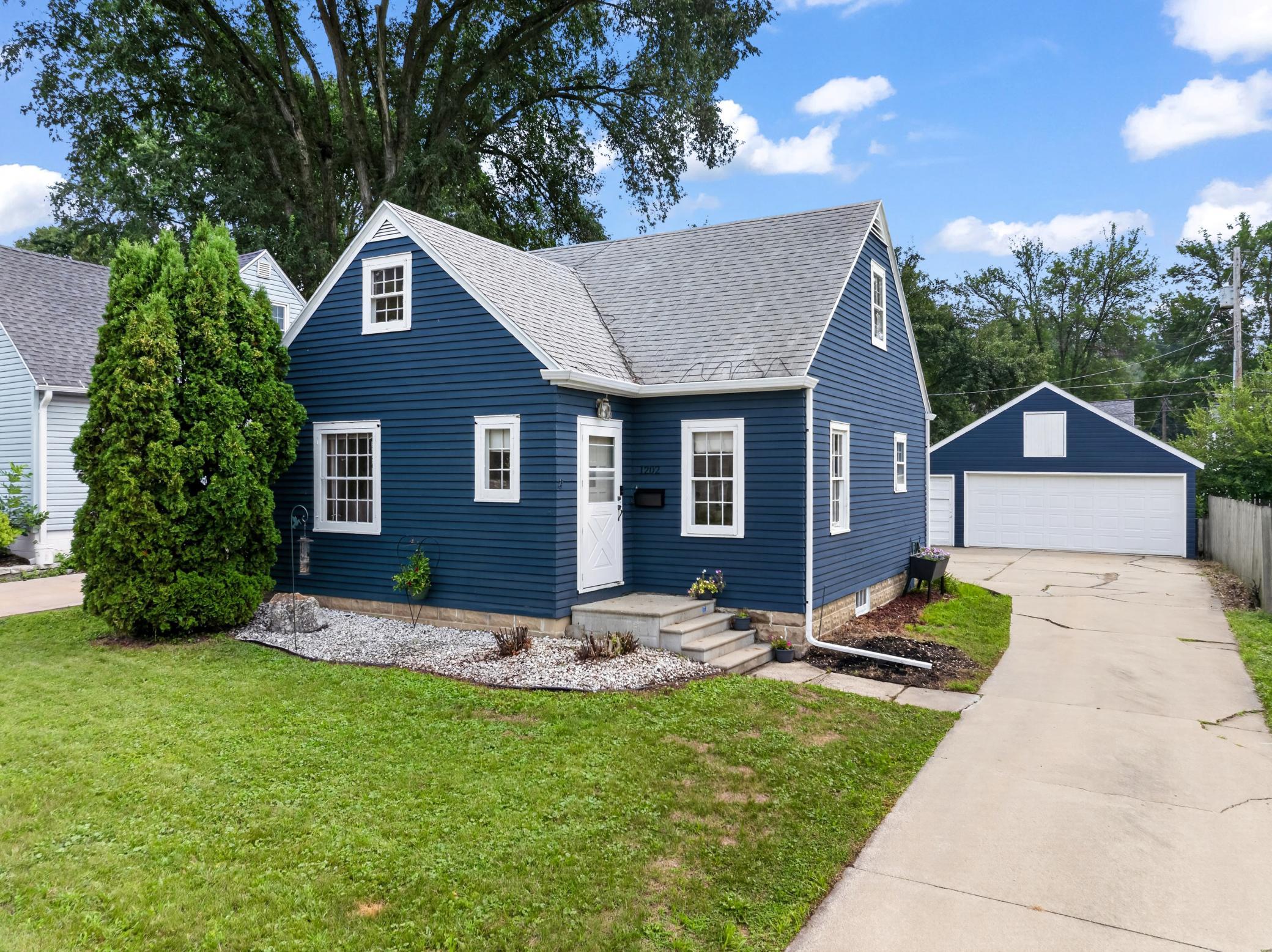1202 12th Avenue NE, Rochester MN 55906