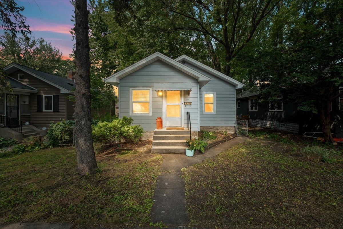 3932 45th Avenue S, Minneapolis MN 55406