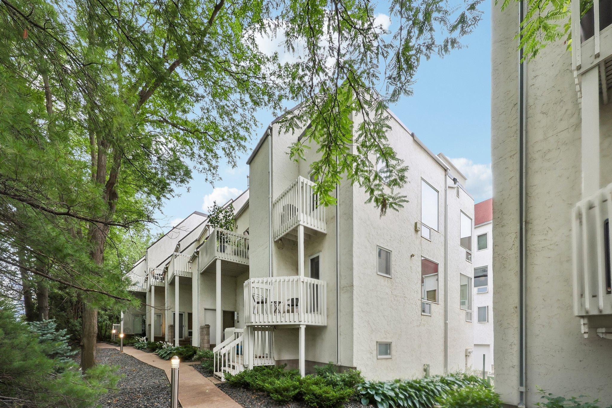 3058 Lake Shore Drive Unit A, Minneapolis MN 55416