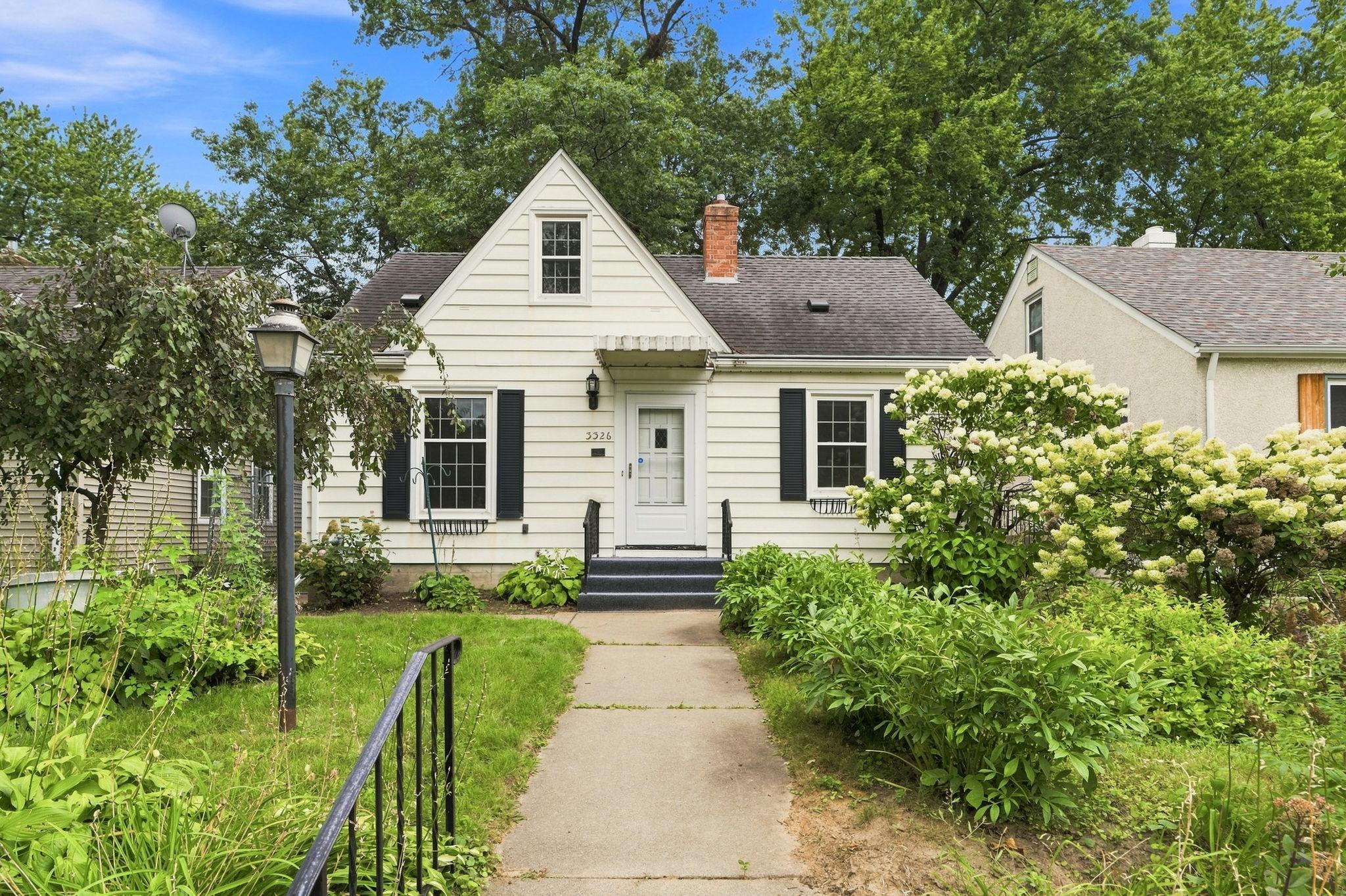 3326 Lincoln Street NE, Minneapolis MN 55418