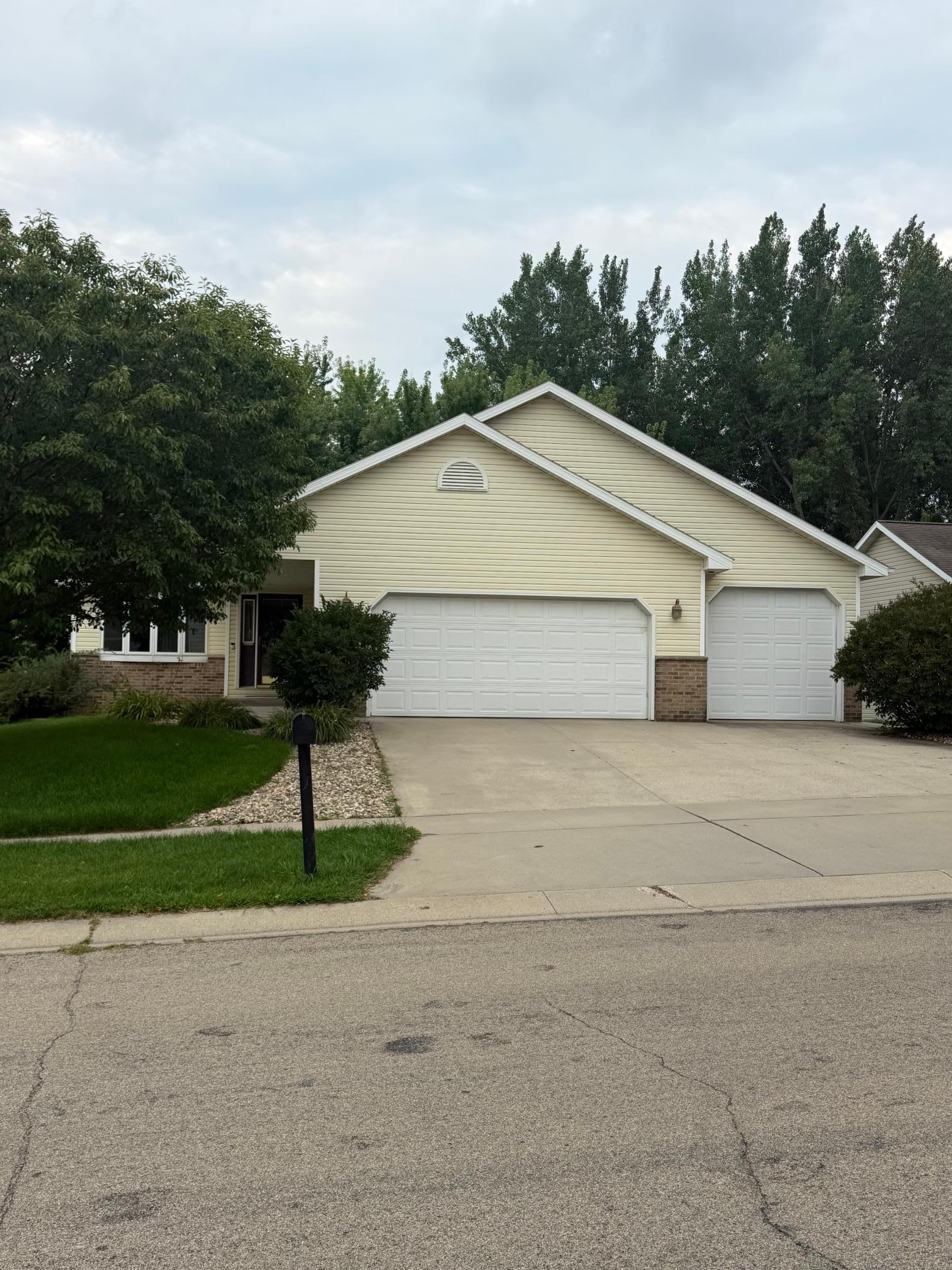 3514 42nd Street NW, Rochester MN 55901