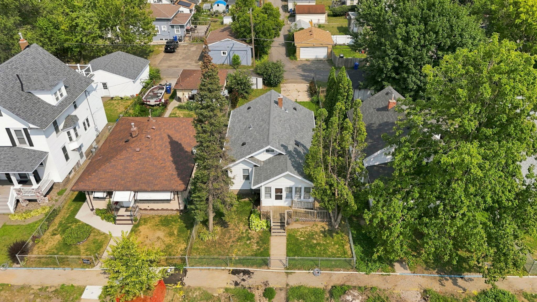 1006 Earl Street, Saint Paul MN 55106