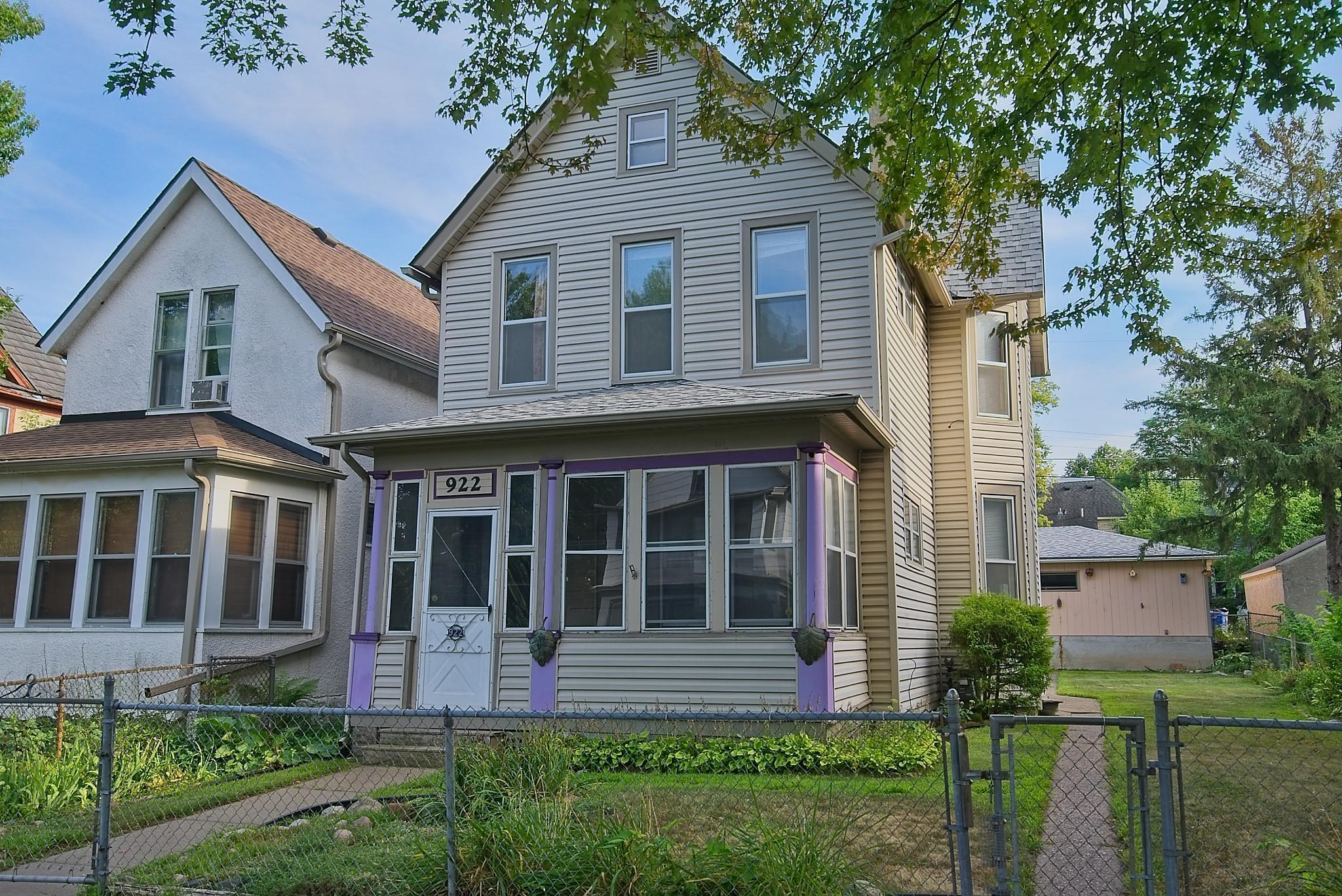 922 Beech Street, Saint Paul MN 55106