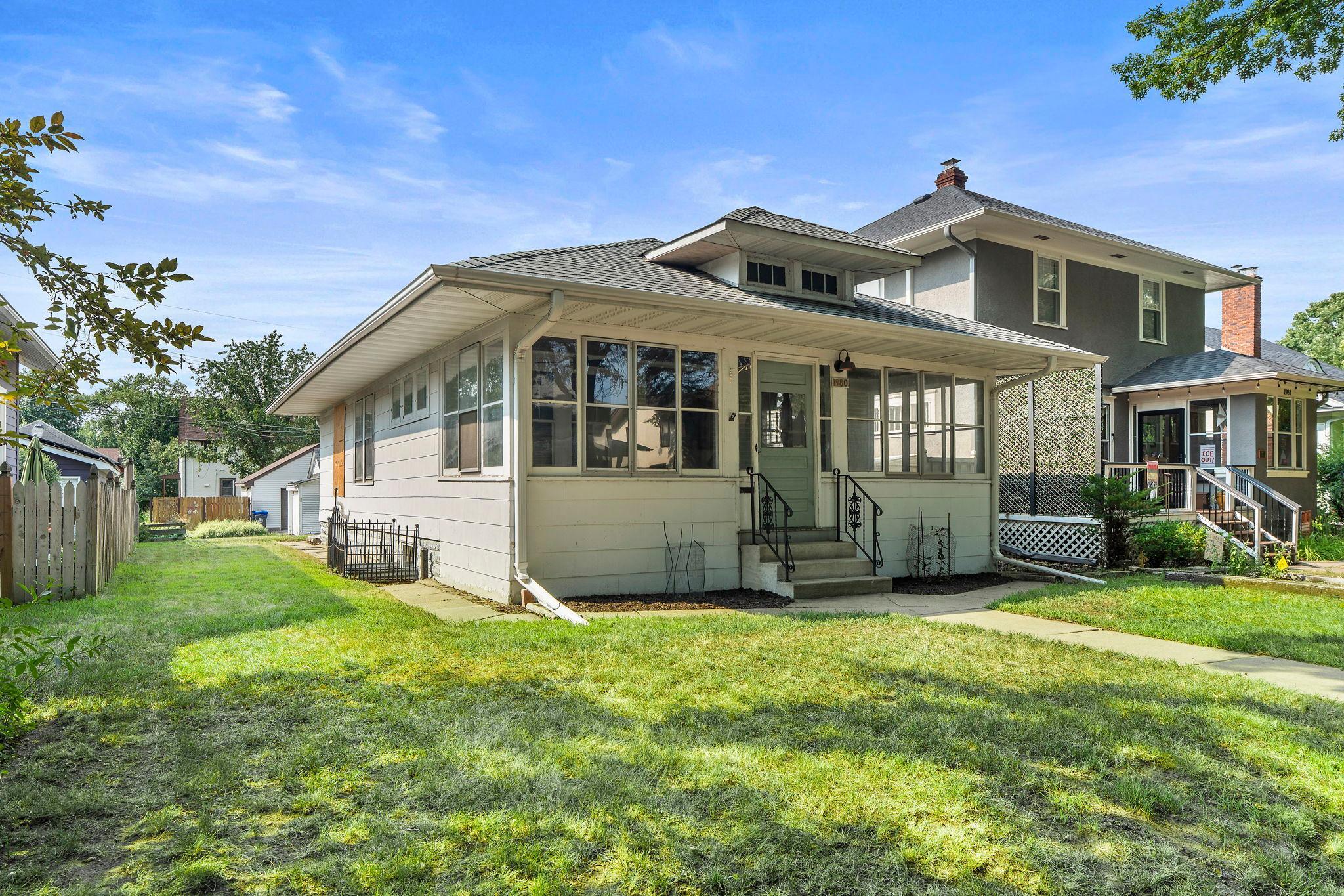 1980 Stanford Avenue, Saint Paul MN 55105
