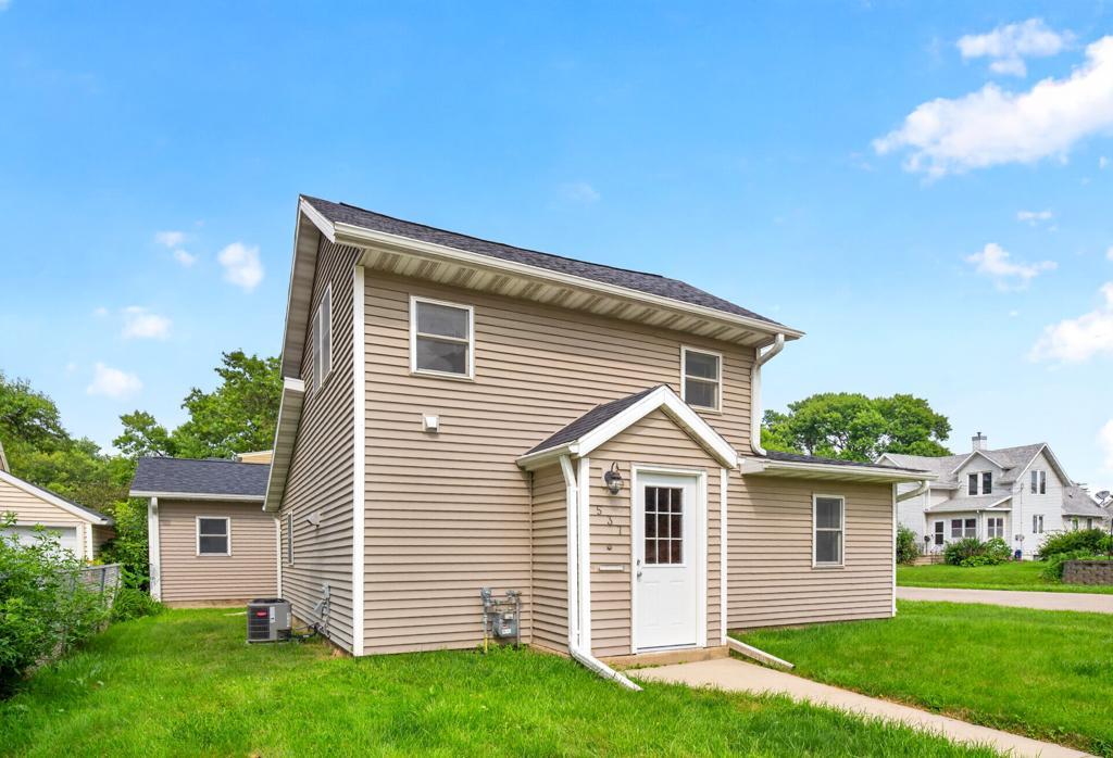 537 3rd Avenue NW, Rochester MN 55901