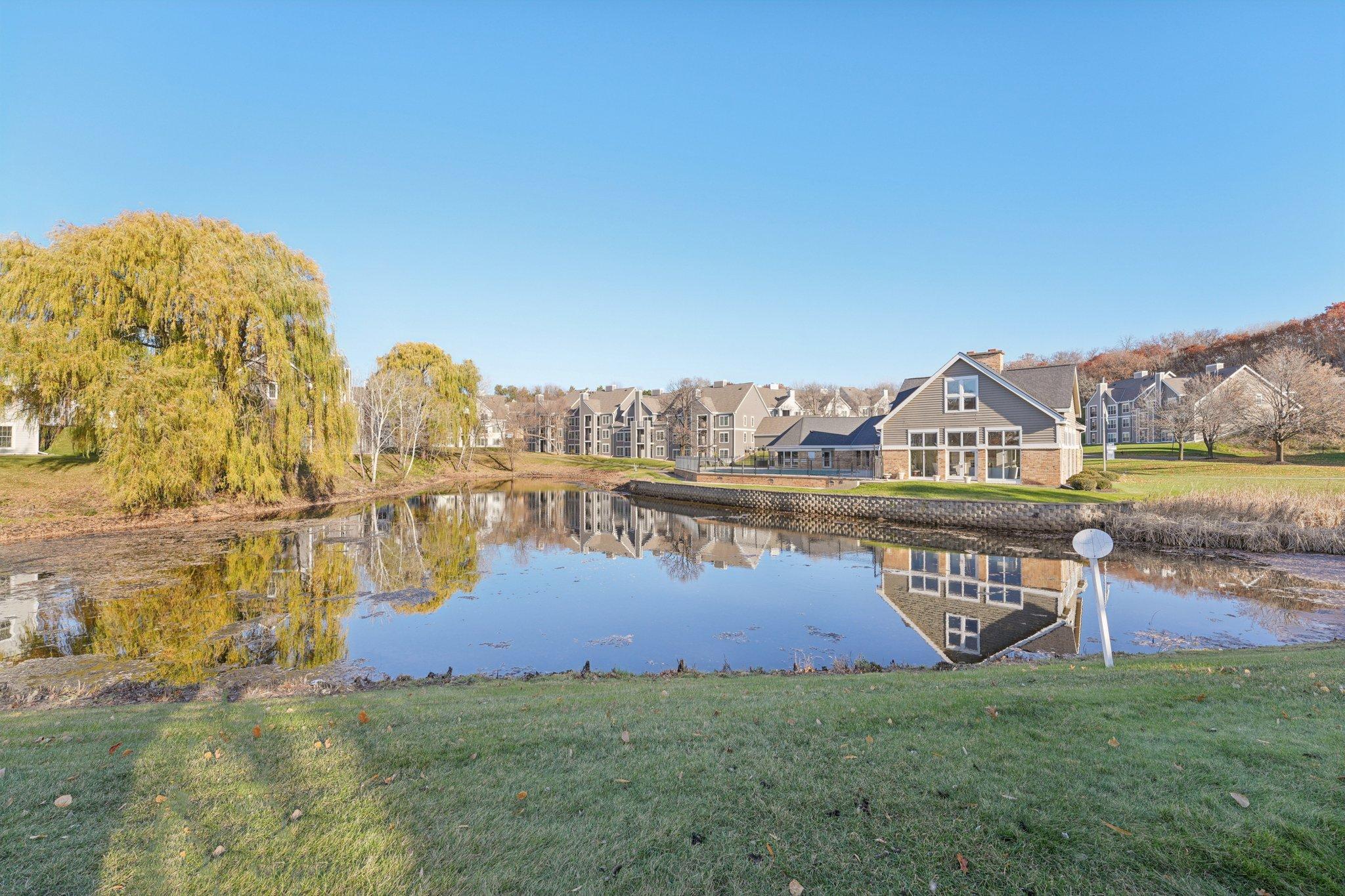 6145 Chasewood Parkway Unit 202, Minnetonka MN 55343