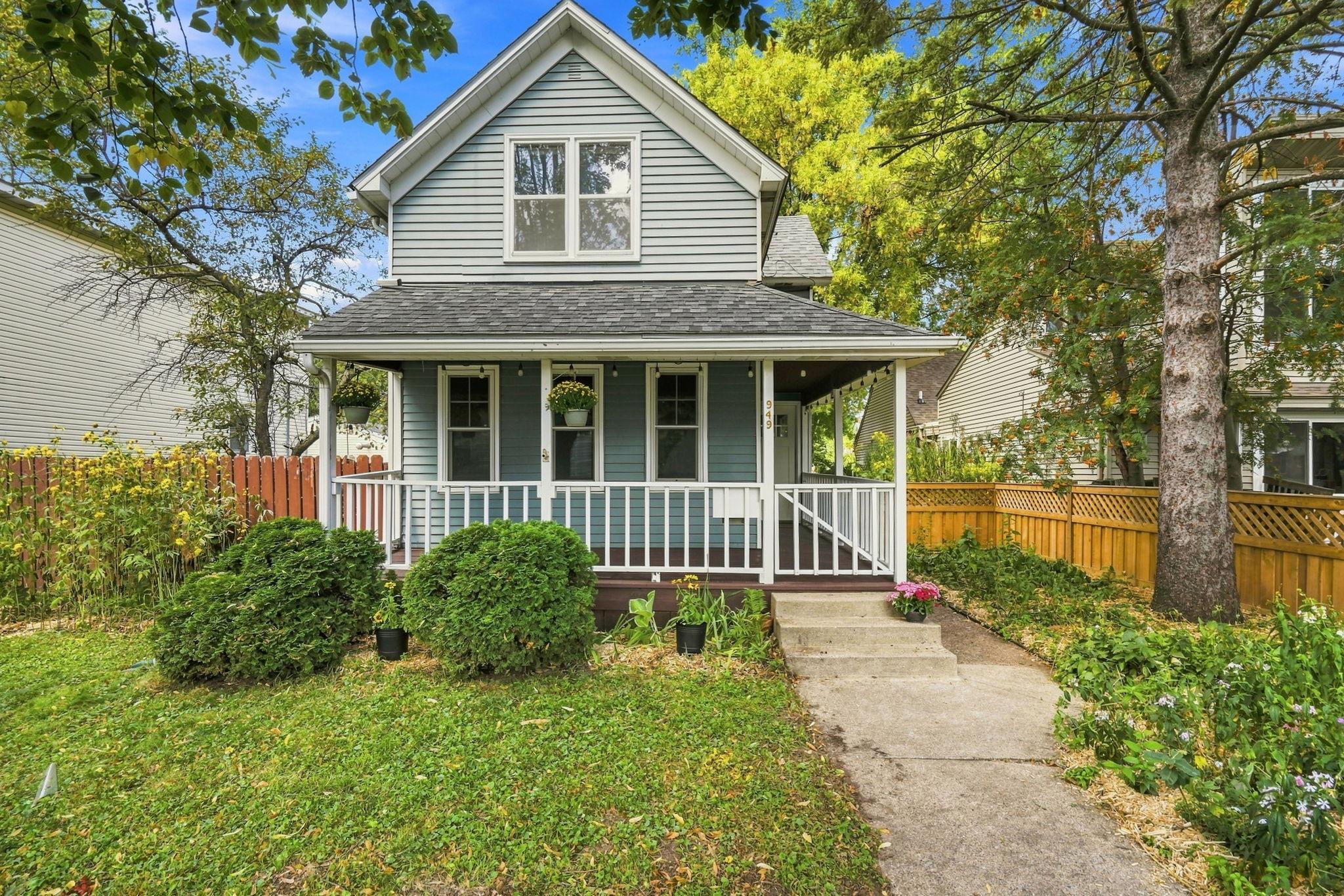 949 Hatch Avenue, Saint Paul MN 55103