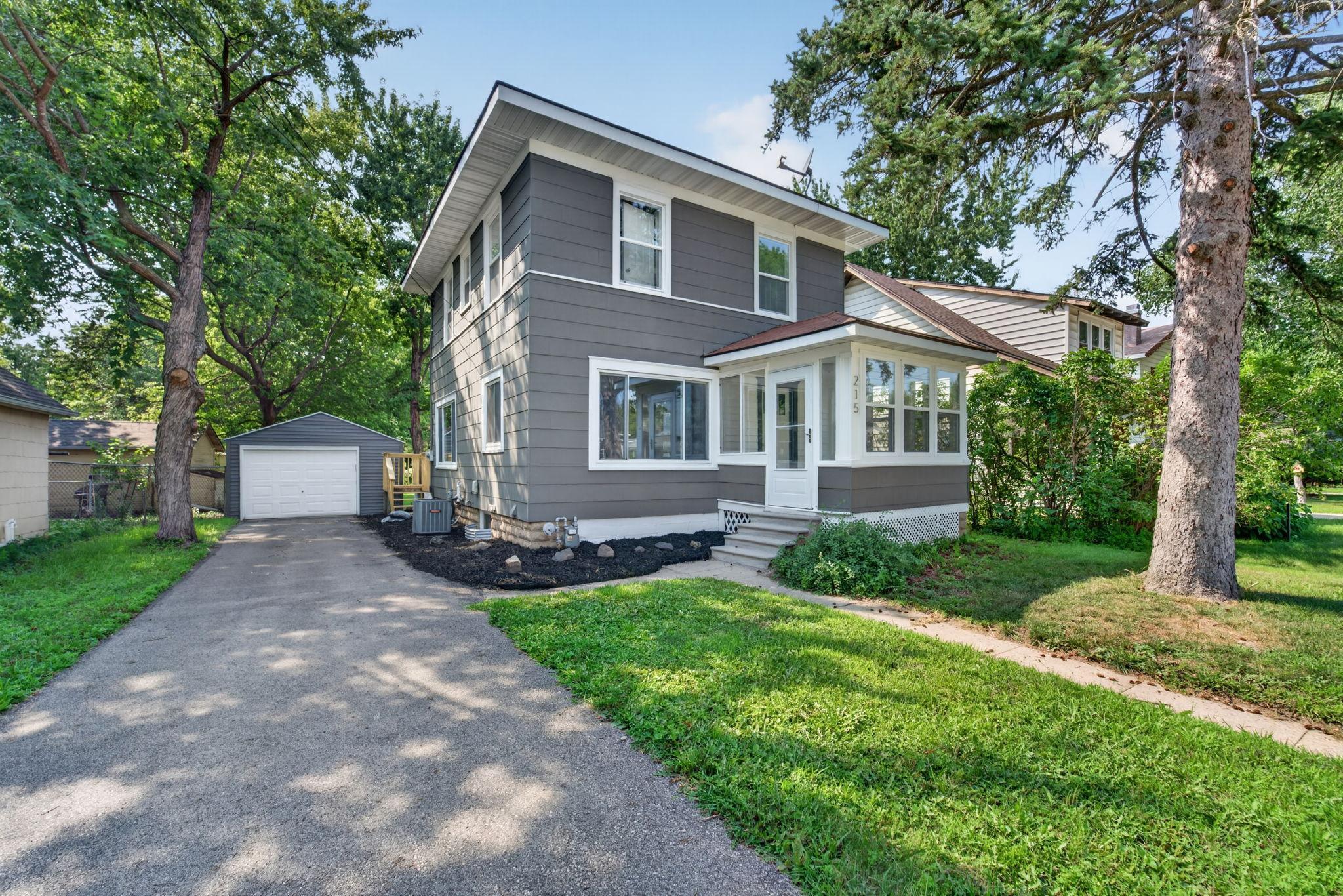 215 9th Avenue NE, Rochester MN 55906