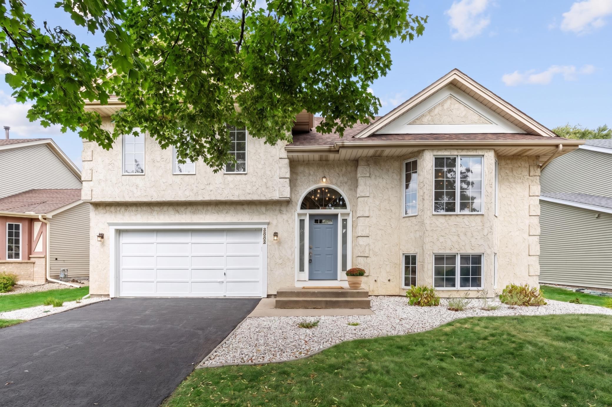 8632 Seasons Court, Woodbury MN 55125