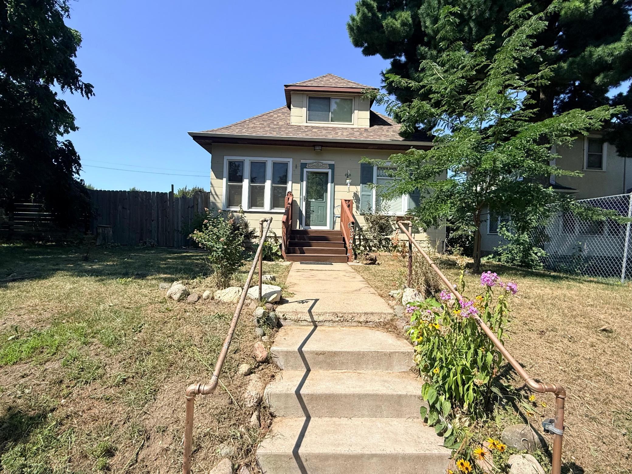 3343 Girard Avenue N, Minneapolis MN 55412