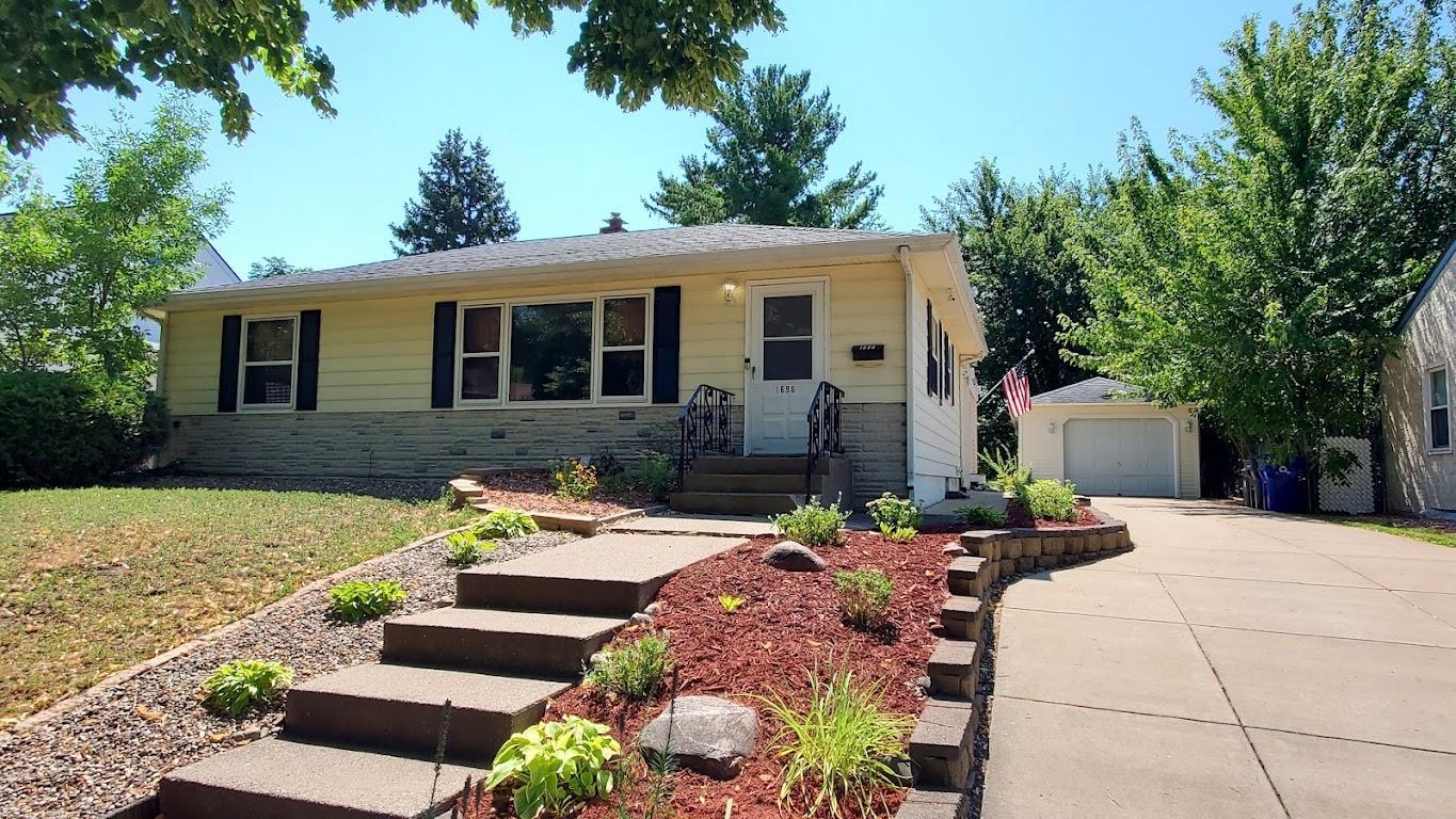 1696 Conway Street, Saint Paul MN 55106