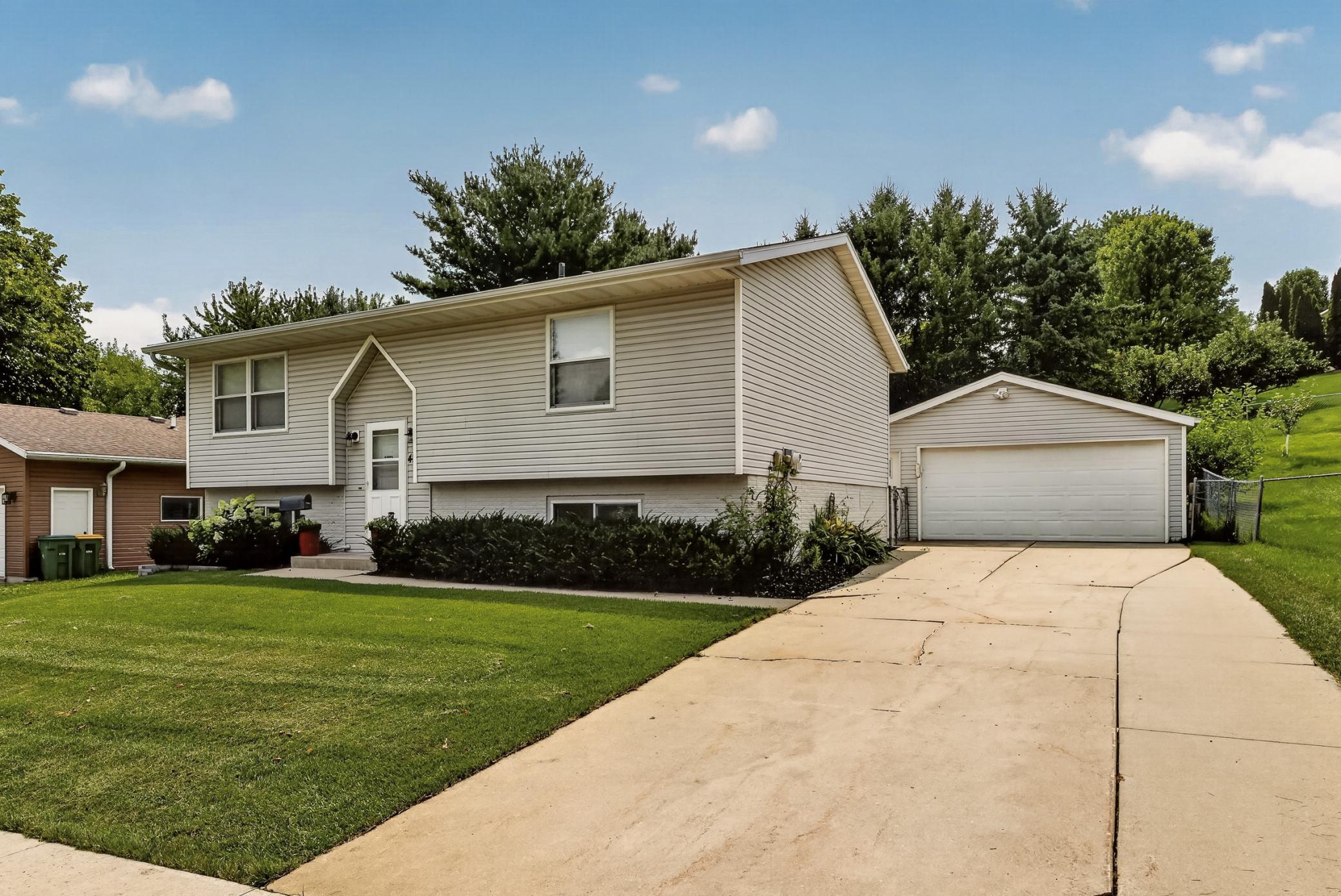 4150 Valley Drive NW, Rochester MN 55901