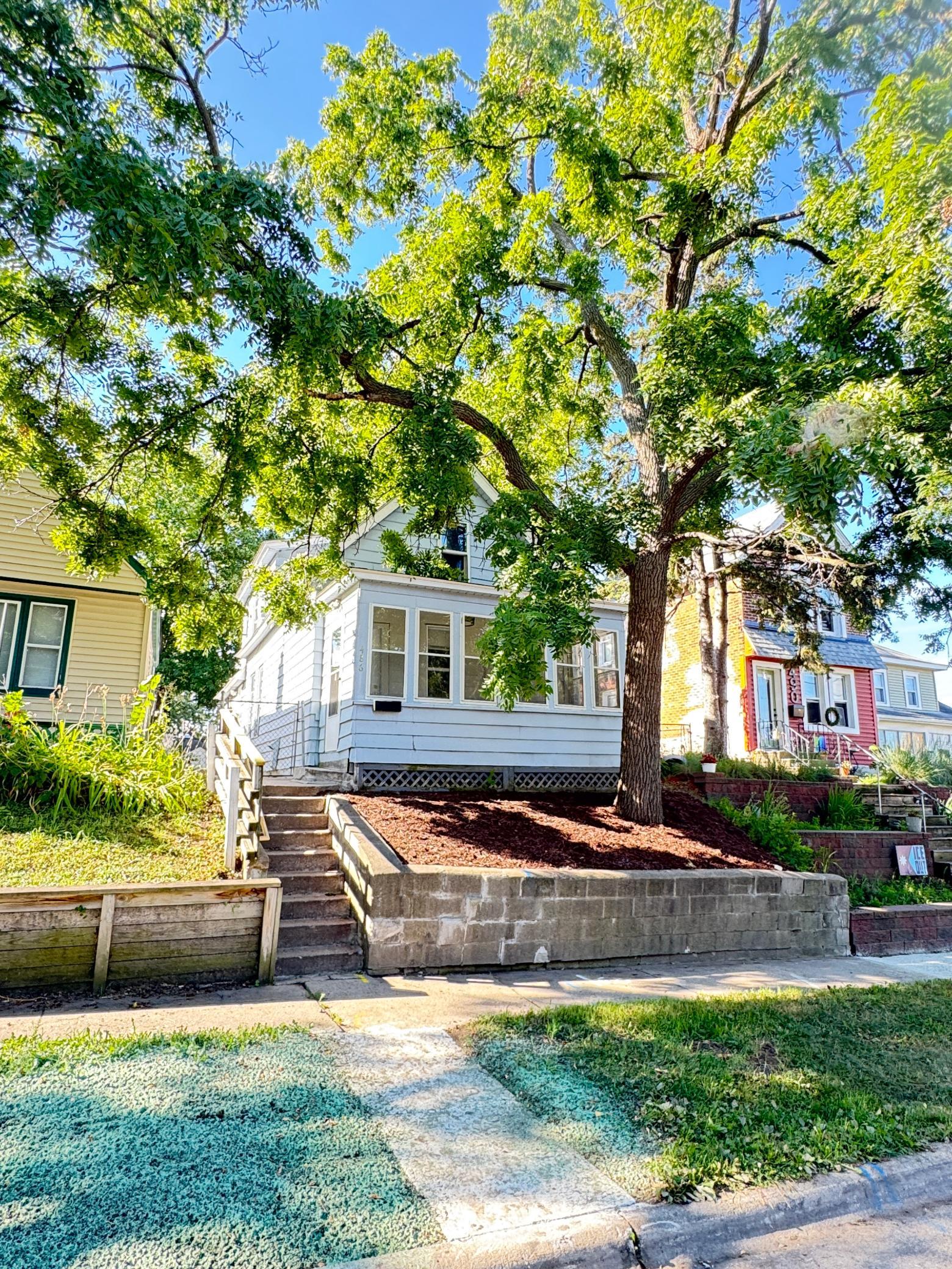 486 Lawson Avenue W, Saint Paul MN 55117