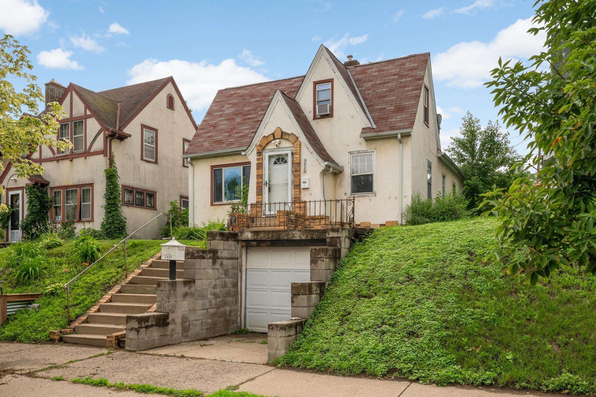 3920 15th Avenue S, Minneapolis MN 55407