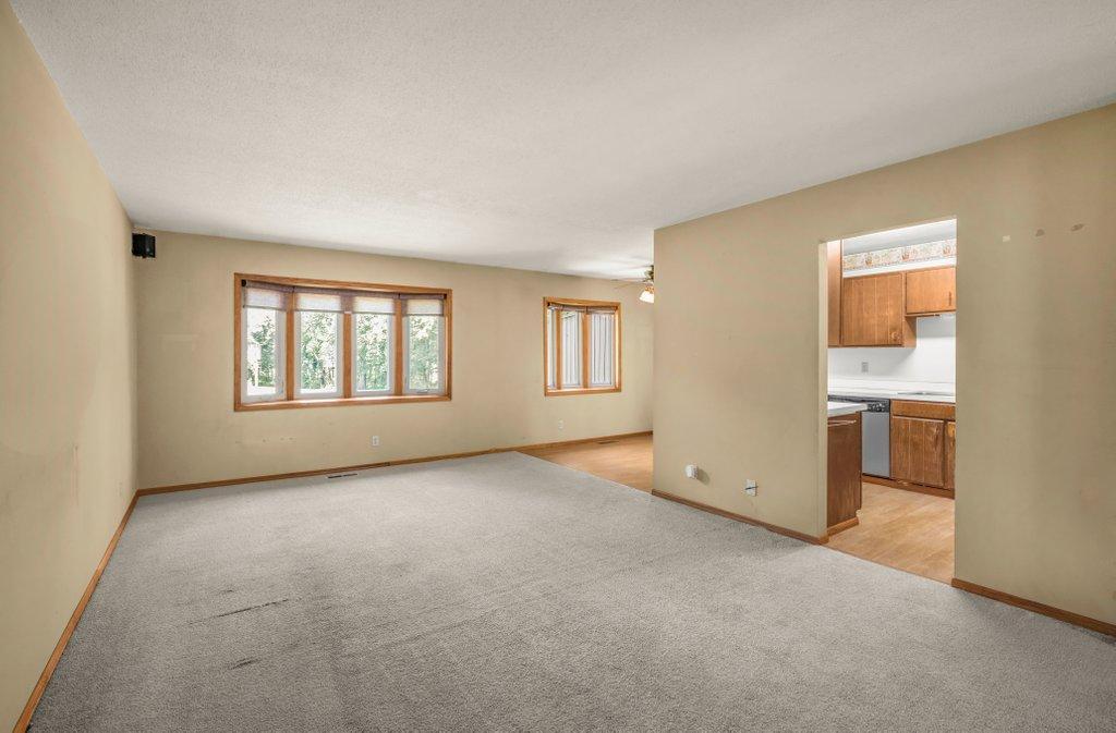 244 W Eagle Lake Drive, Maple Grove MN 55369