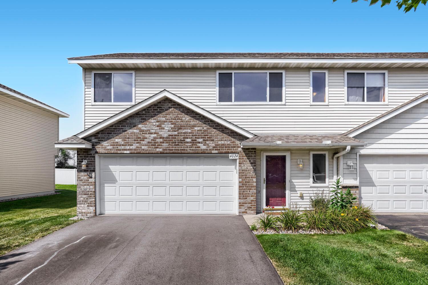 4024 Blakewood Drive, Shakopee MN 55379