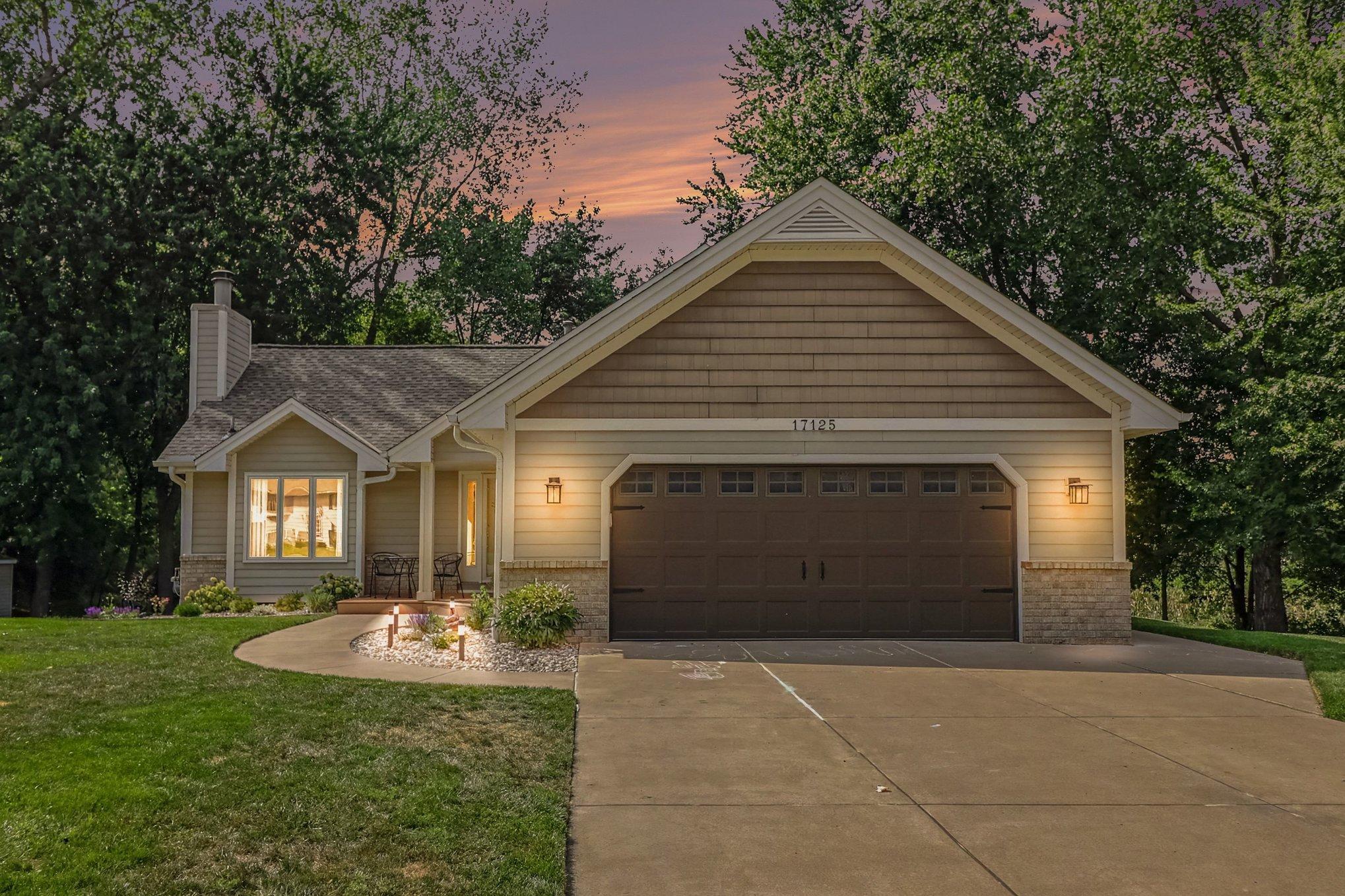 17125 Hershey Court, Lakeville MN 55044