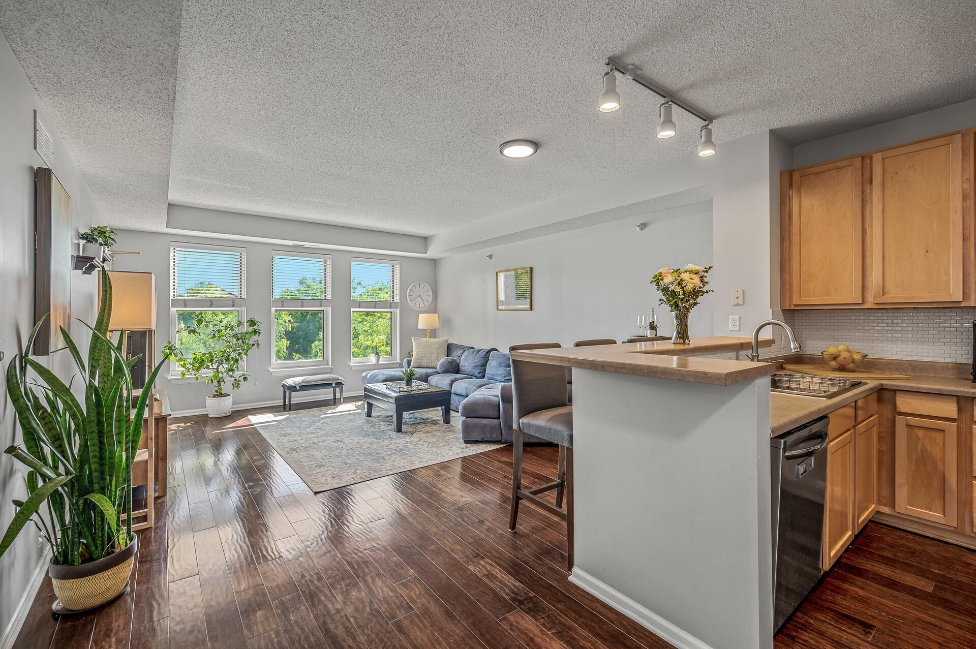 515 N 1st St Unit 405, Minneapolis MN 55401