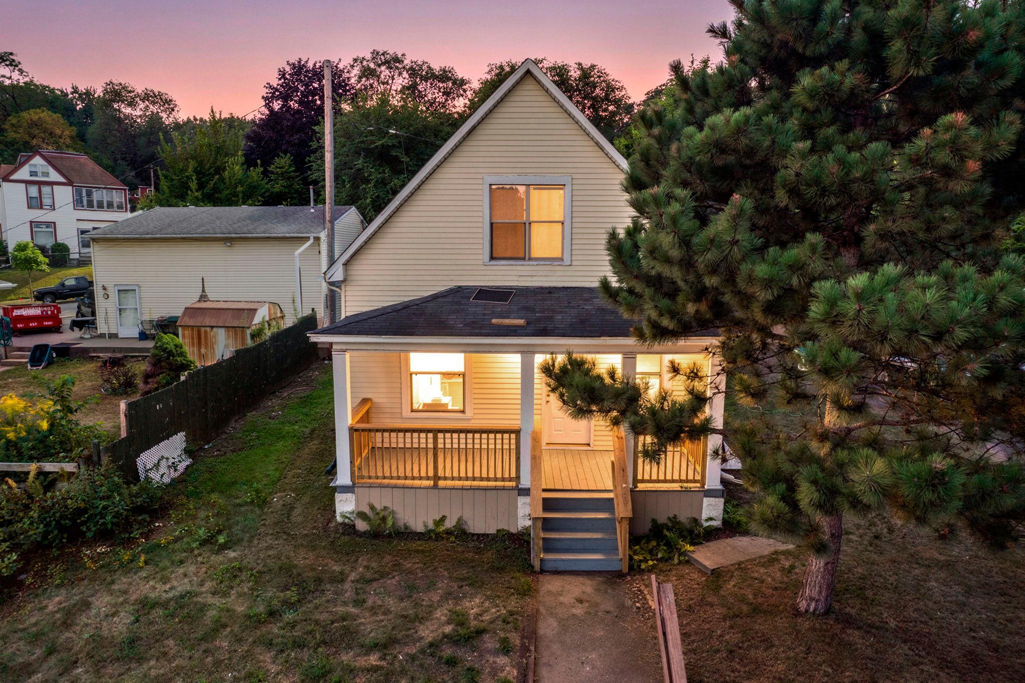 492 Concord Street, Saint Paul MN 55107