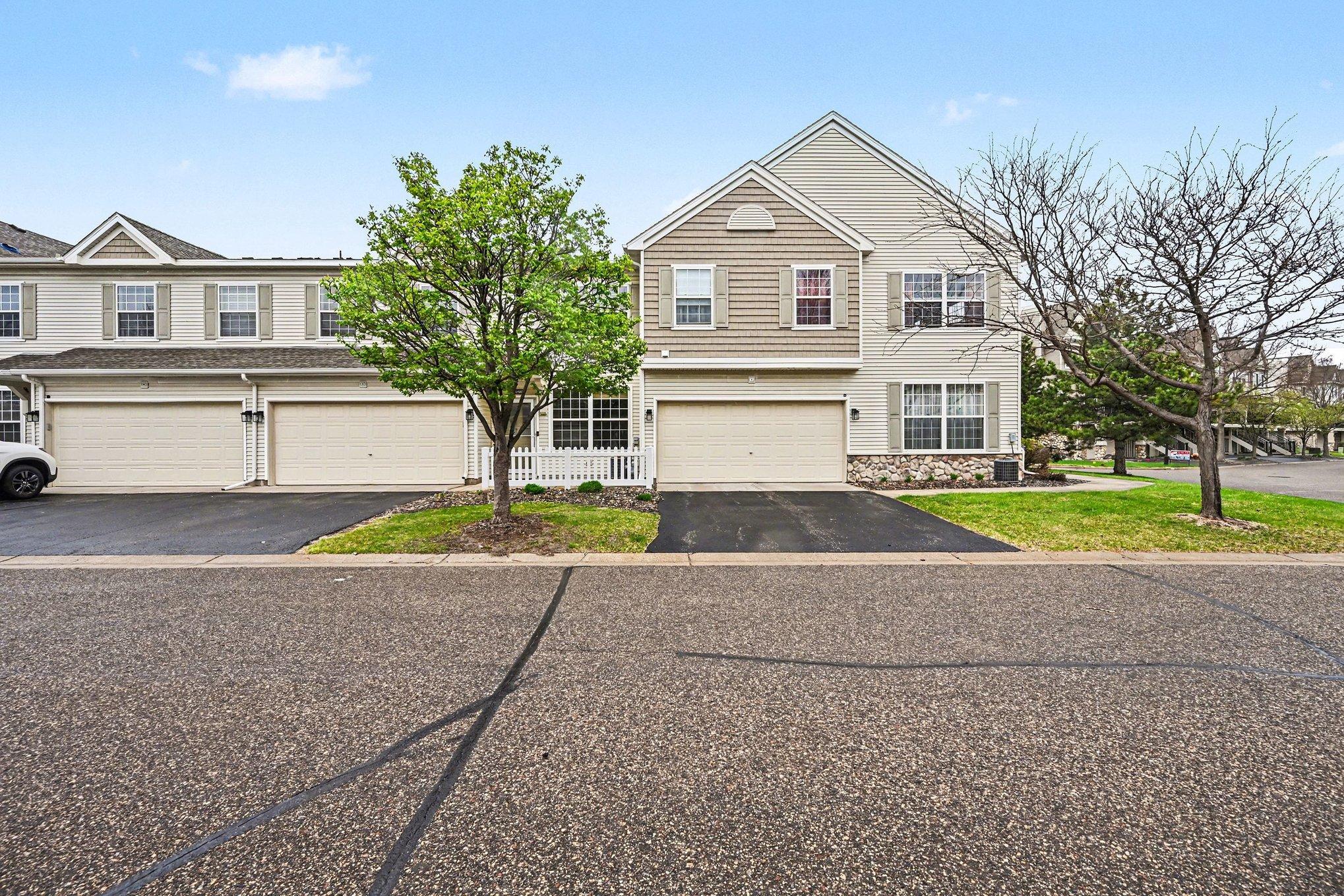 11212 Aberdeen Street NE Unit C, Blaine MN 55449