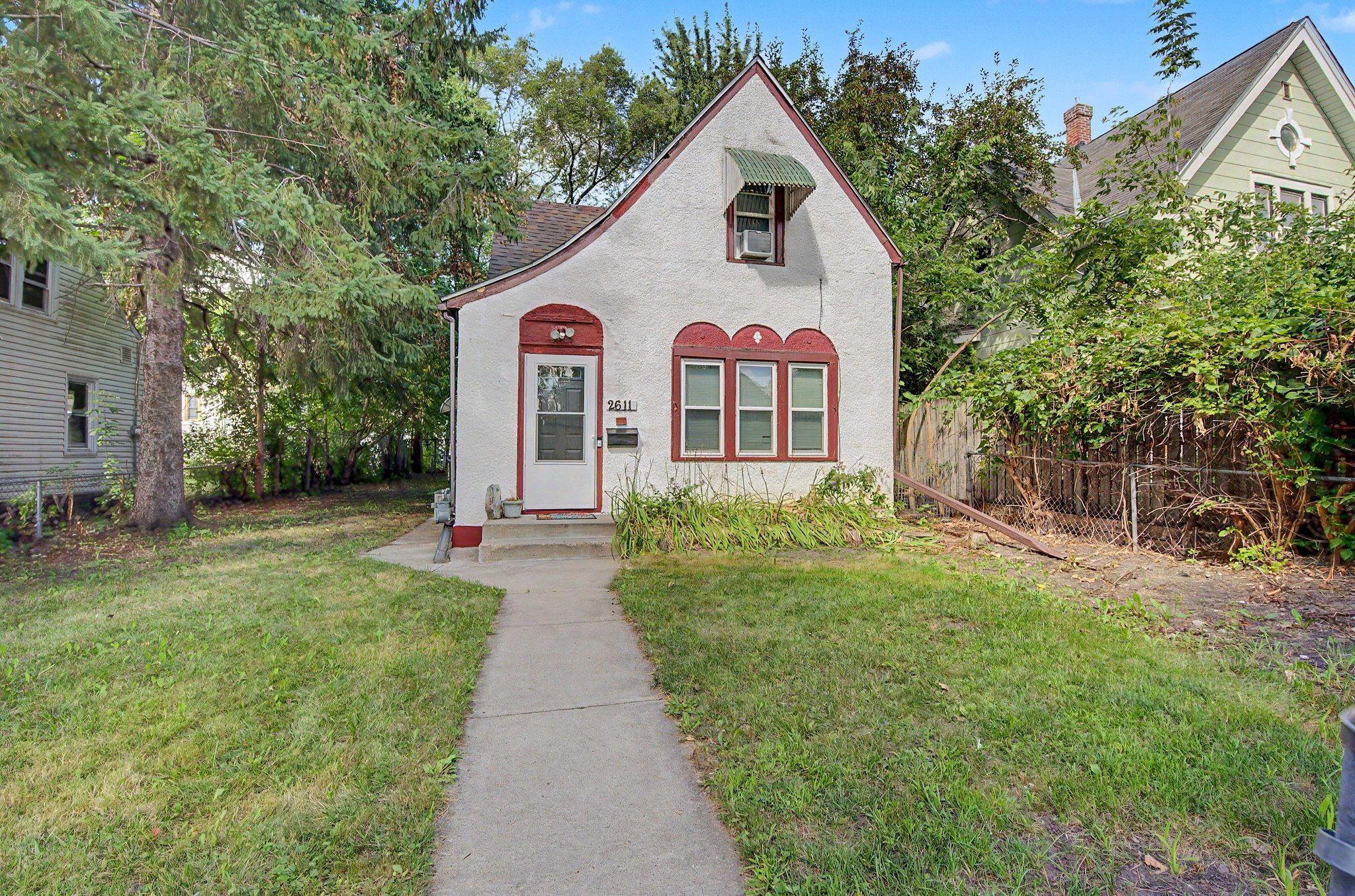 2611 Girard Avenue N, Minneapolis MN 55411