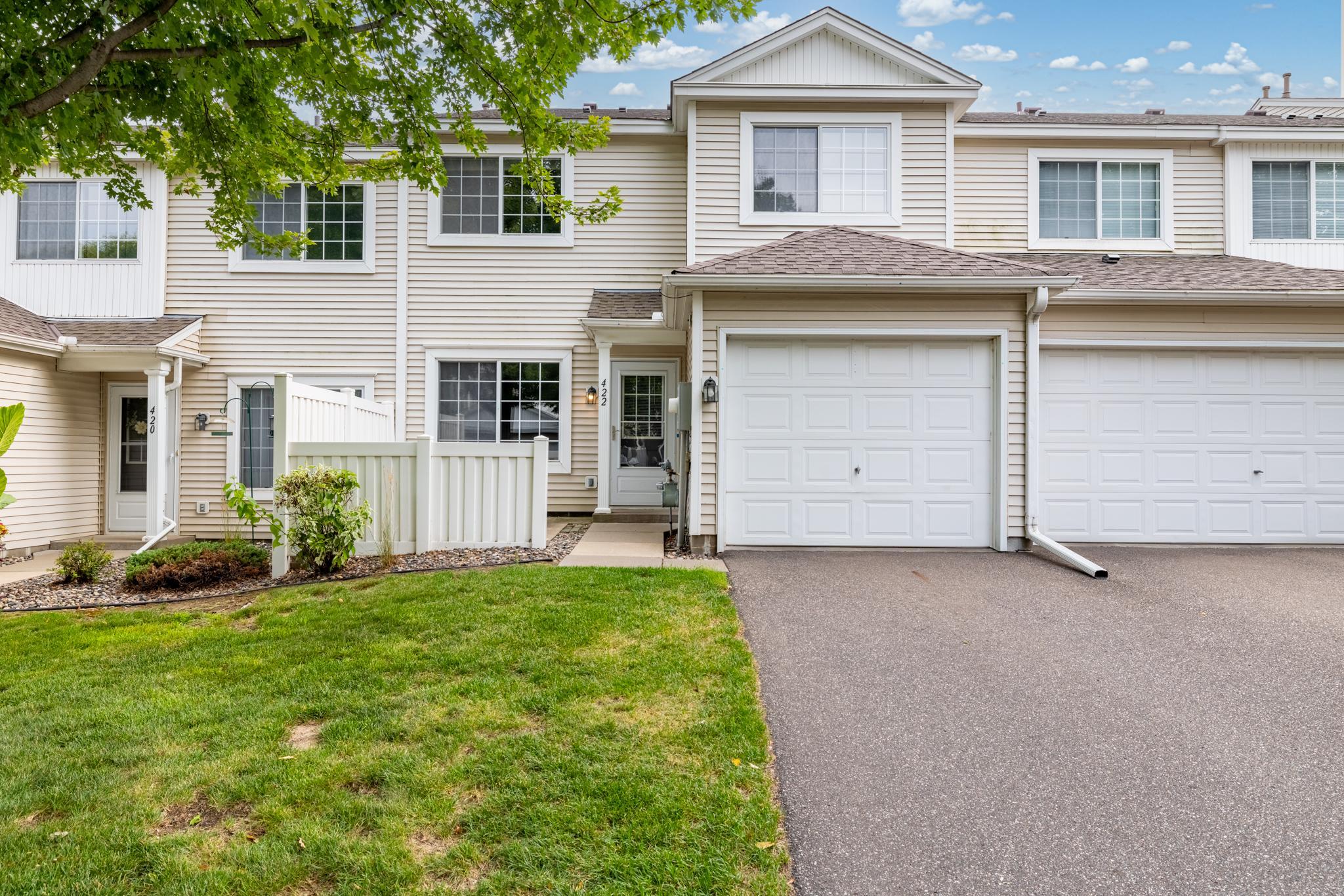 422 Leeward Trail, Woodbury MN 55129