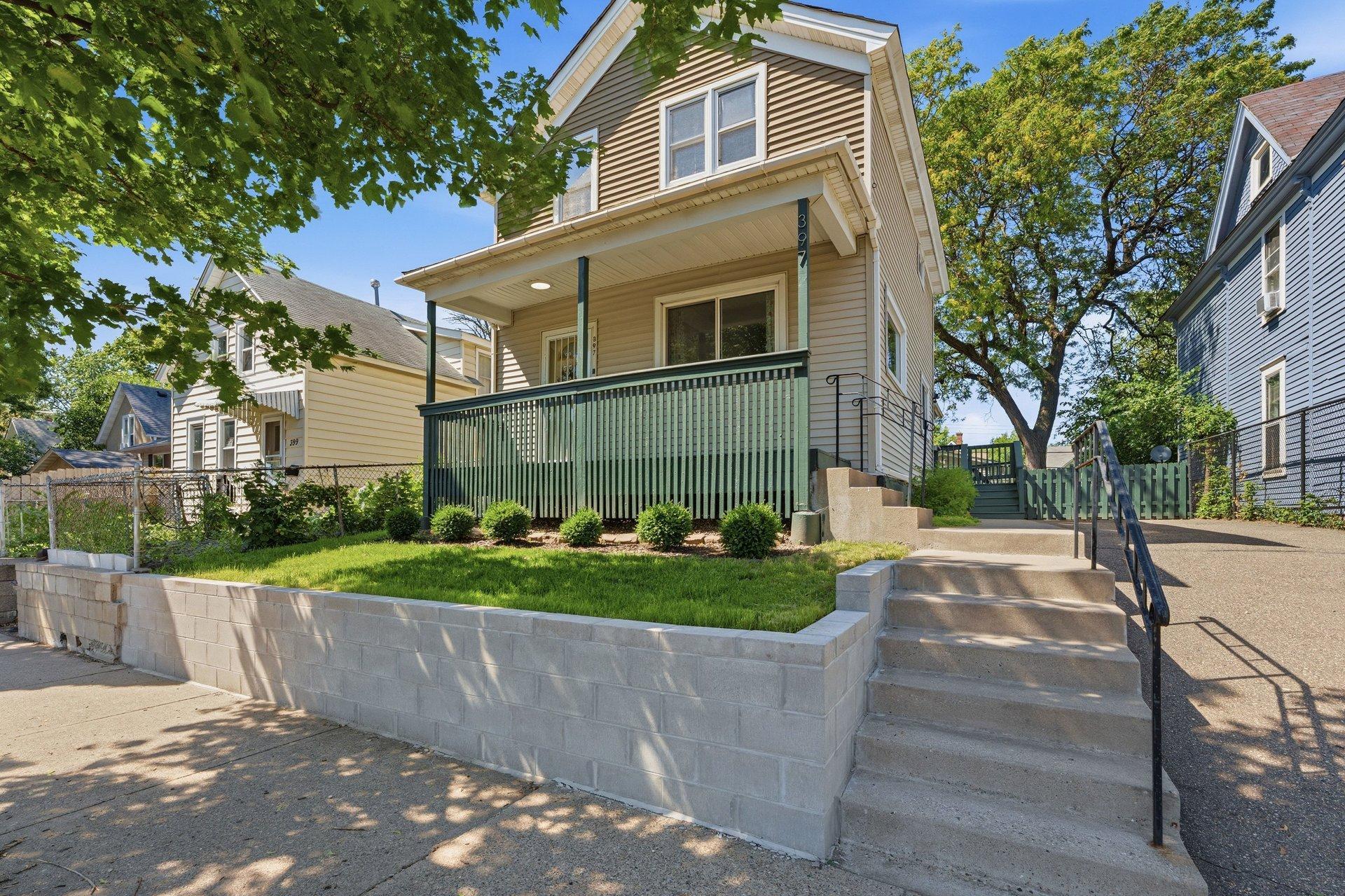 397 Thomas Avenue, Saint Paul MN 55103