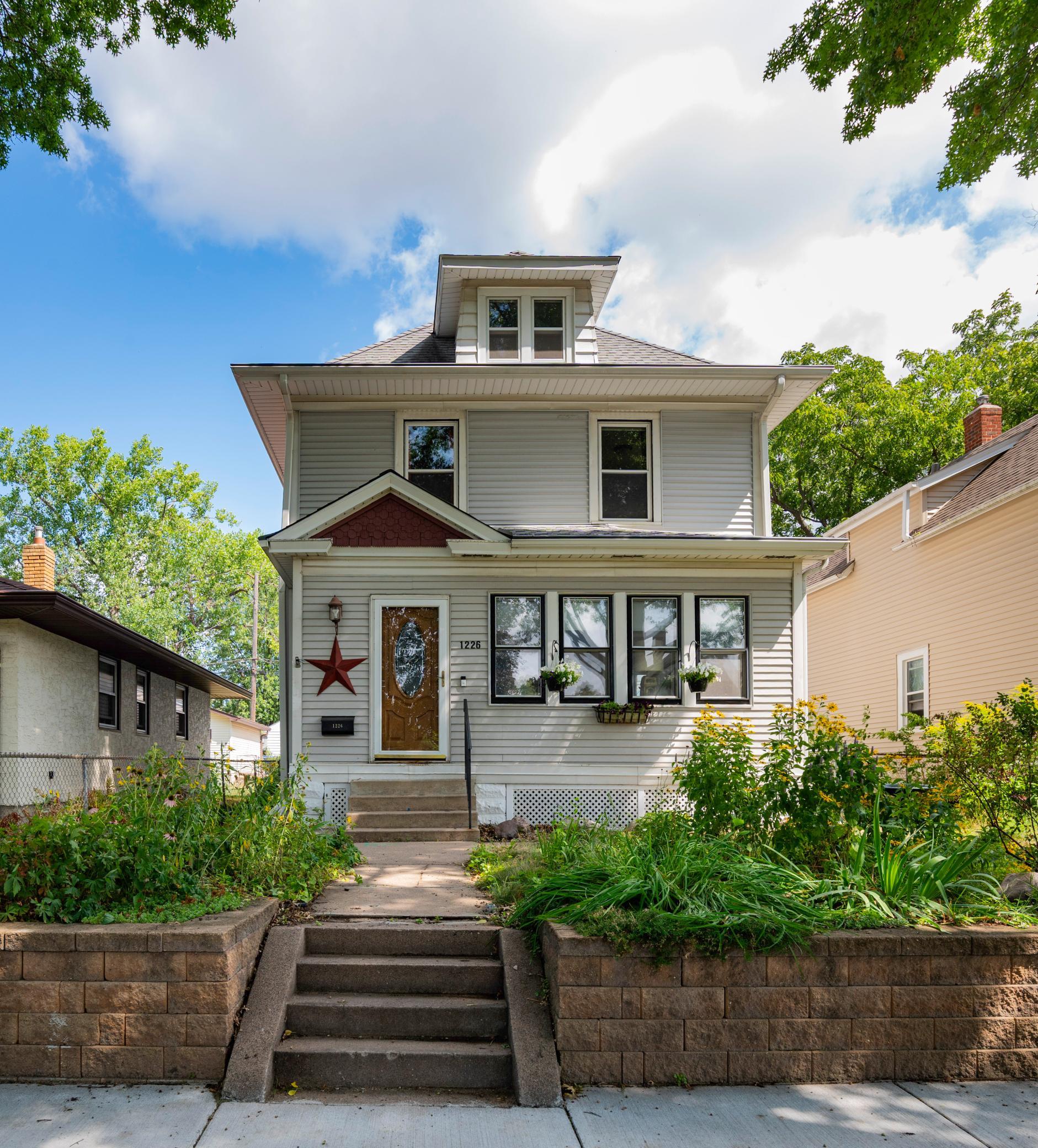1226 Albemarle Street, Saint Paul MN 55117