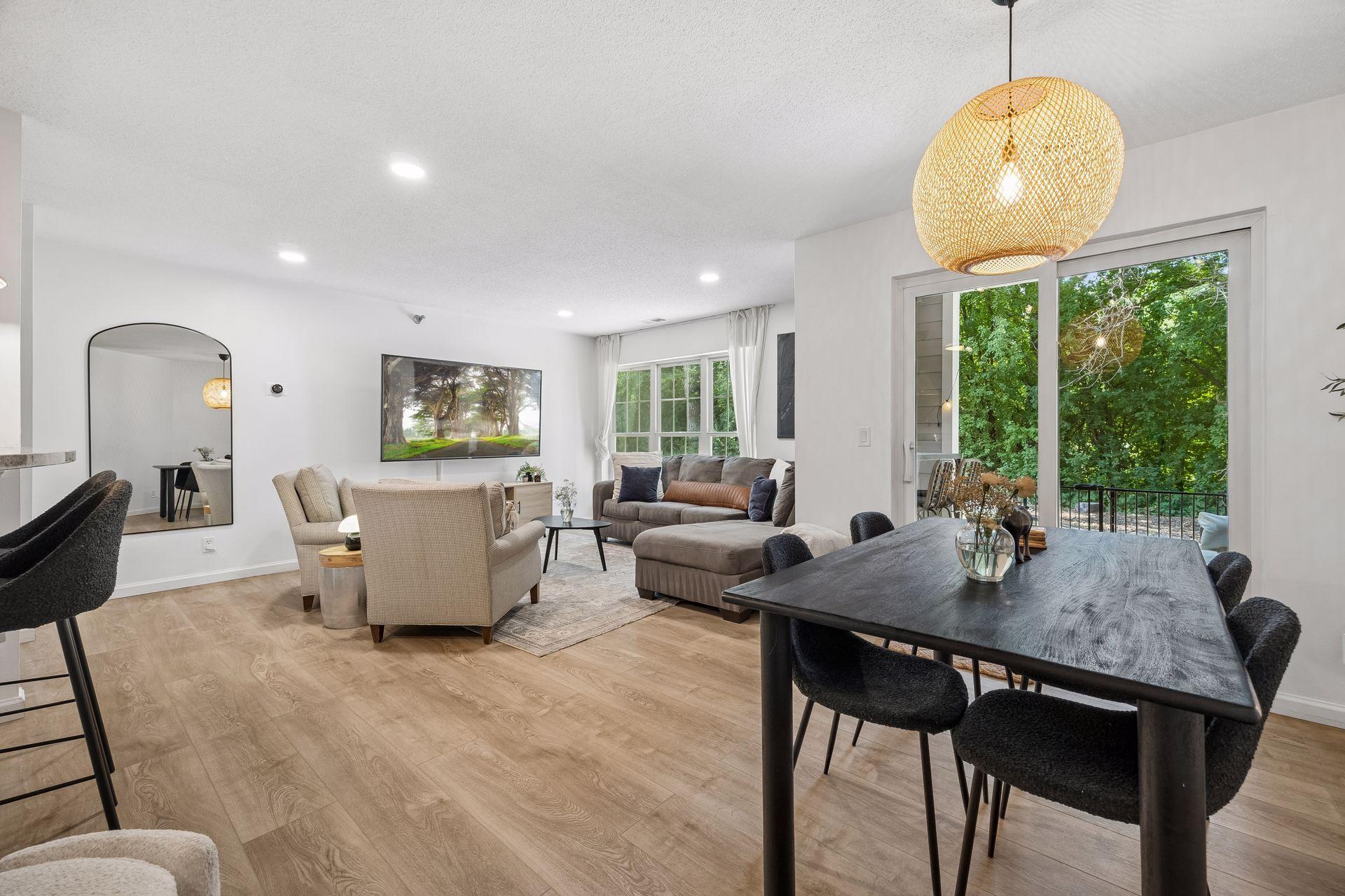 6040 Chasewood Parkway Unit 2, Minnetonka MN 55343
