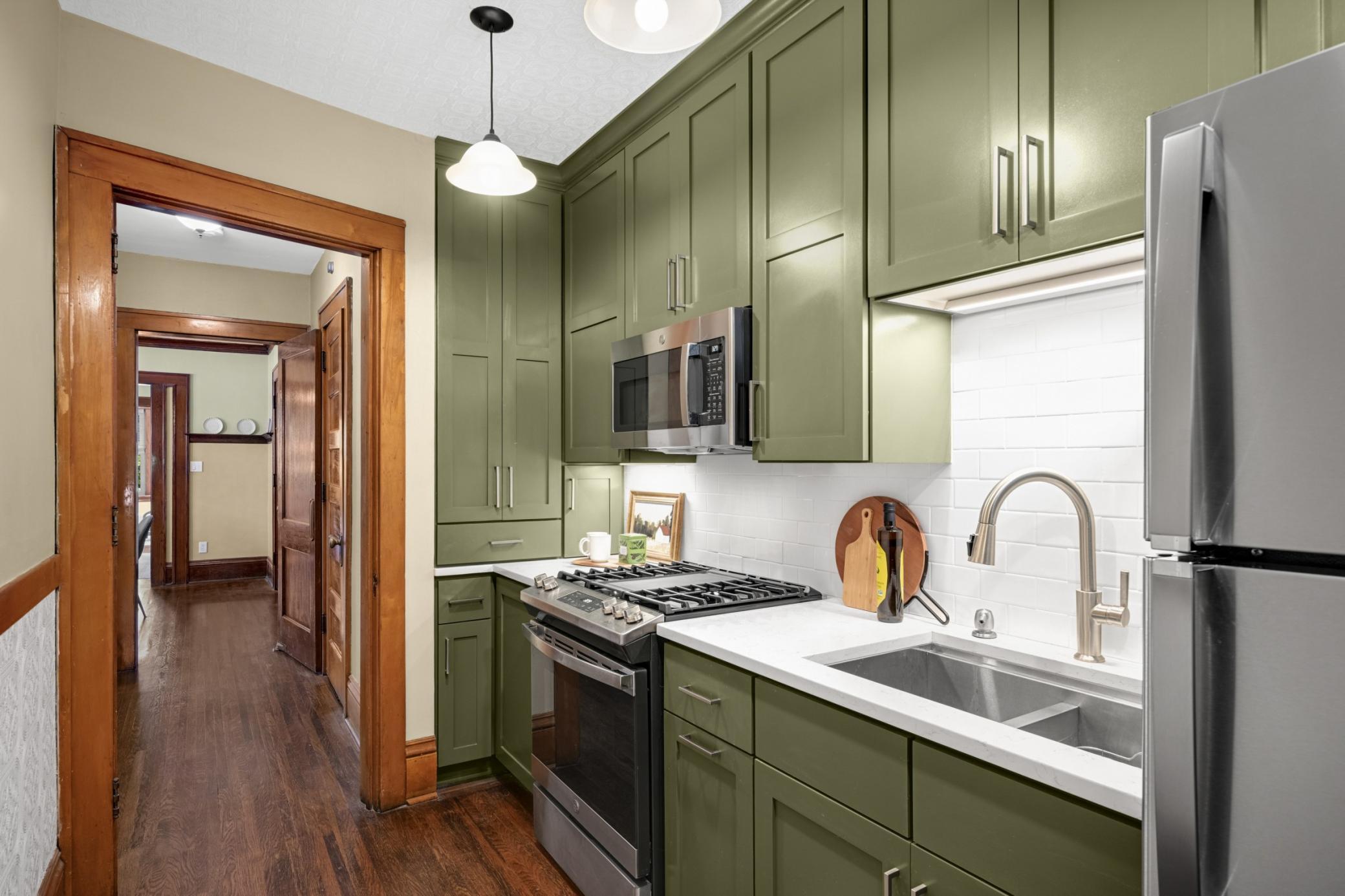641 Marshall Avenue Unit 4, Saint Paul MN 55104