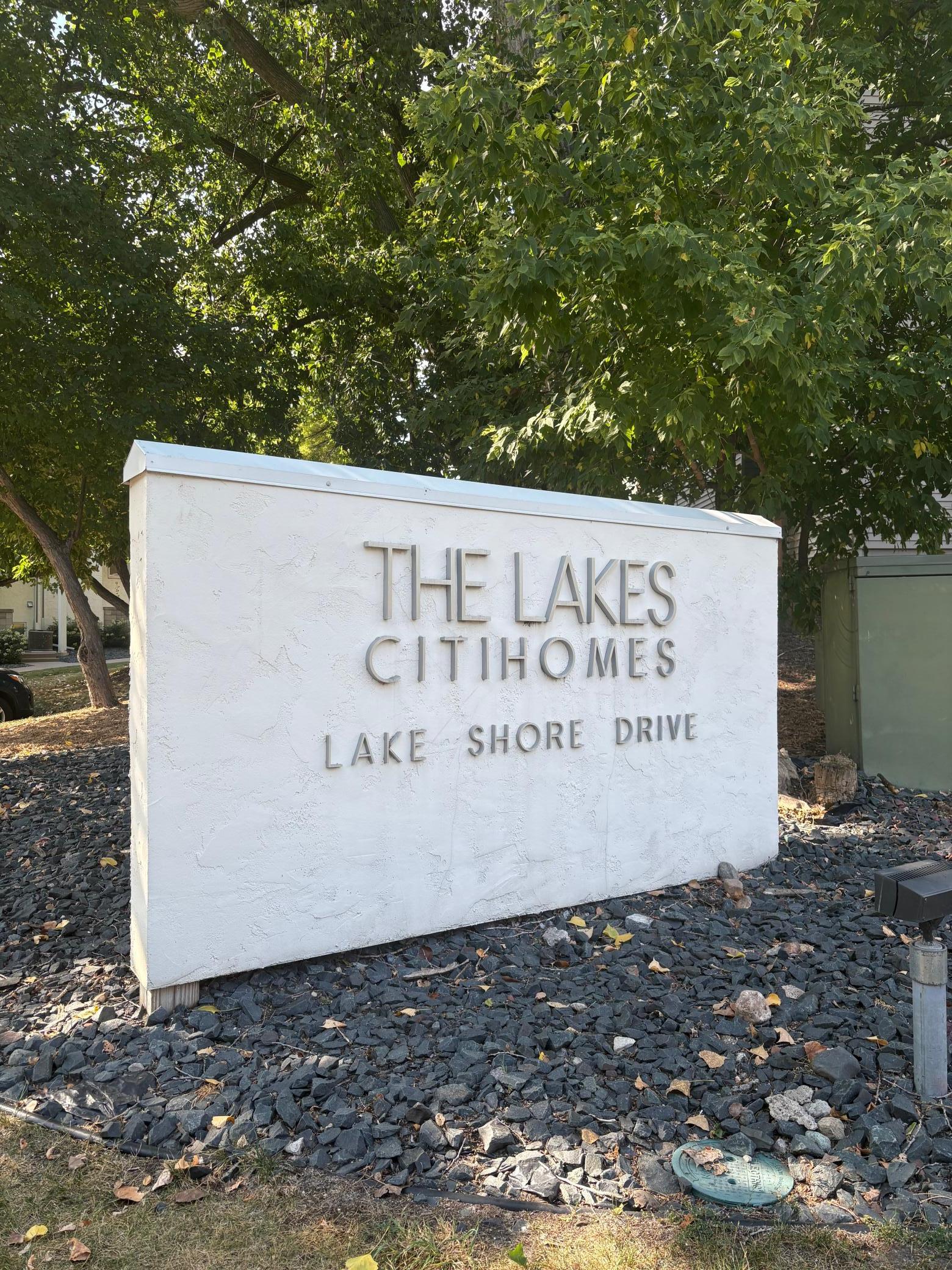 3059 Lake Shore Drive Unit A, Minneapolis MN 55416