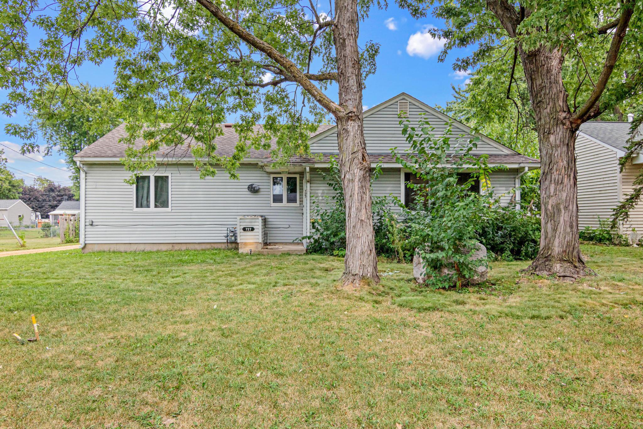 727 Shumway Street S, Shakopee MN 55379