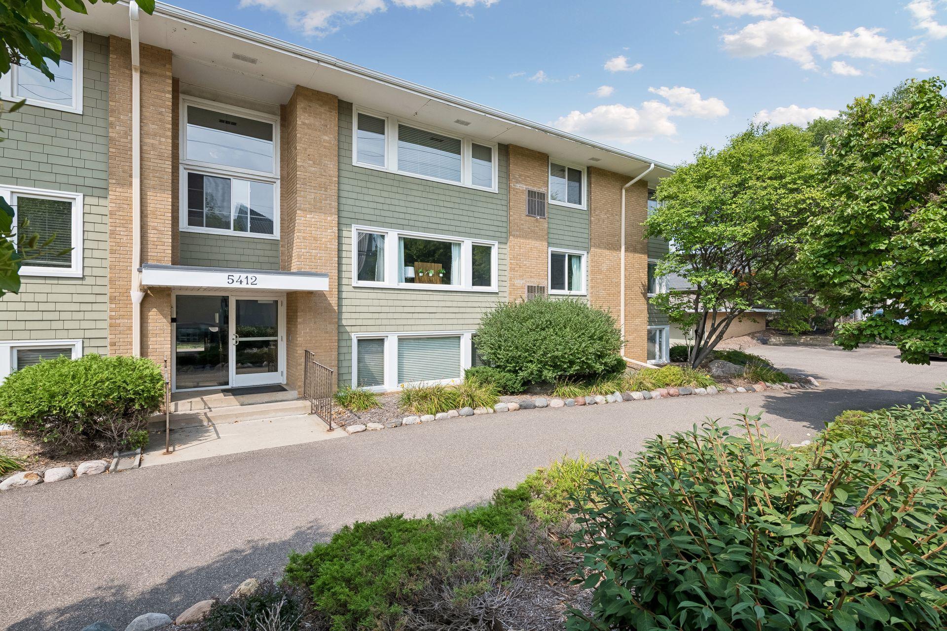 5412 France Avenue S Unit 112, Edina MN 55410