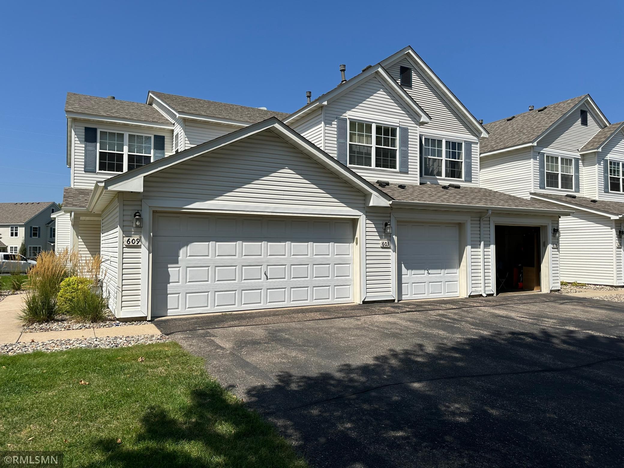 603 Providence Drive, Shakopee MN 55379