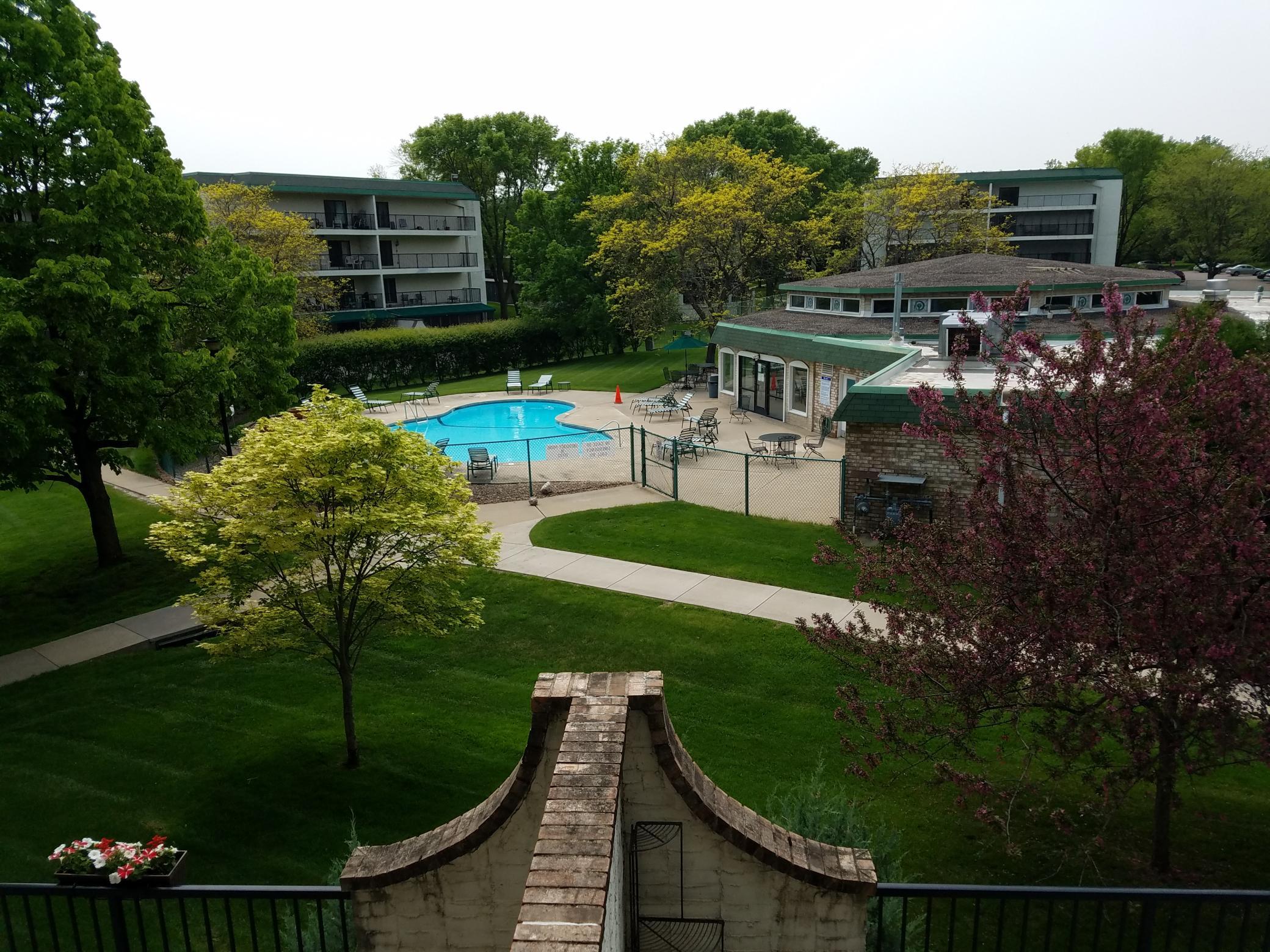 10401 Cedar Lake Road Unit 301, Minnetonka MN 55305
