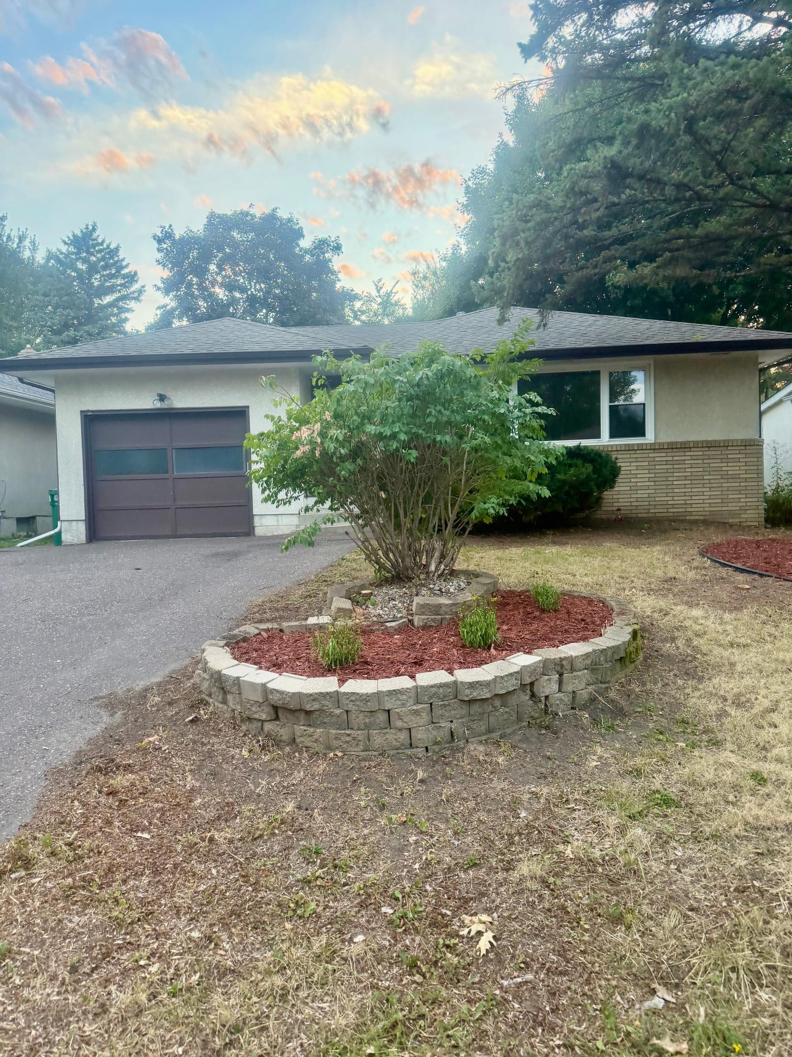 1527 Winchell Street, Saint Paul MN 55106