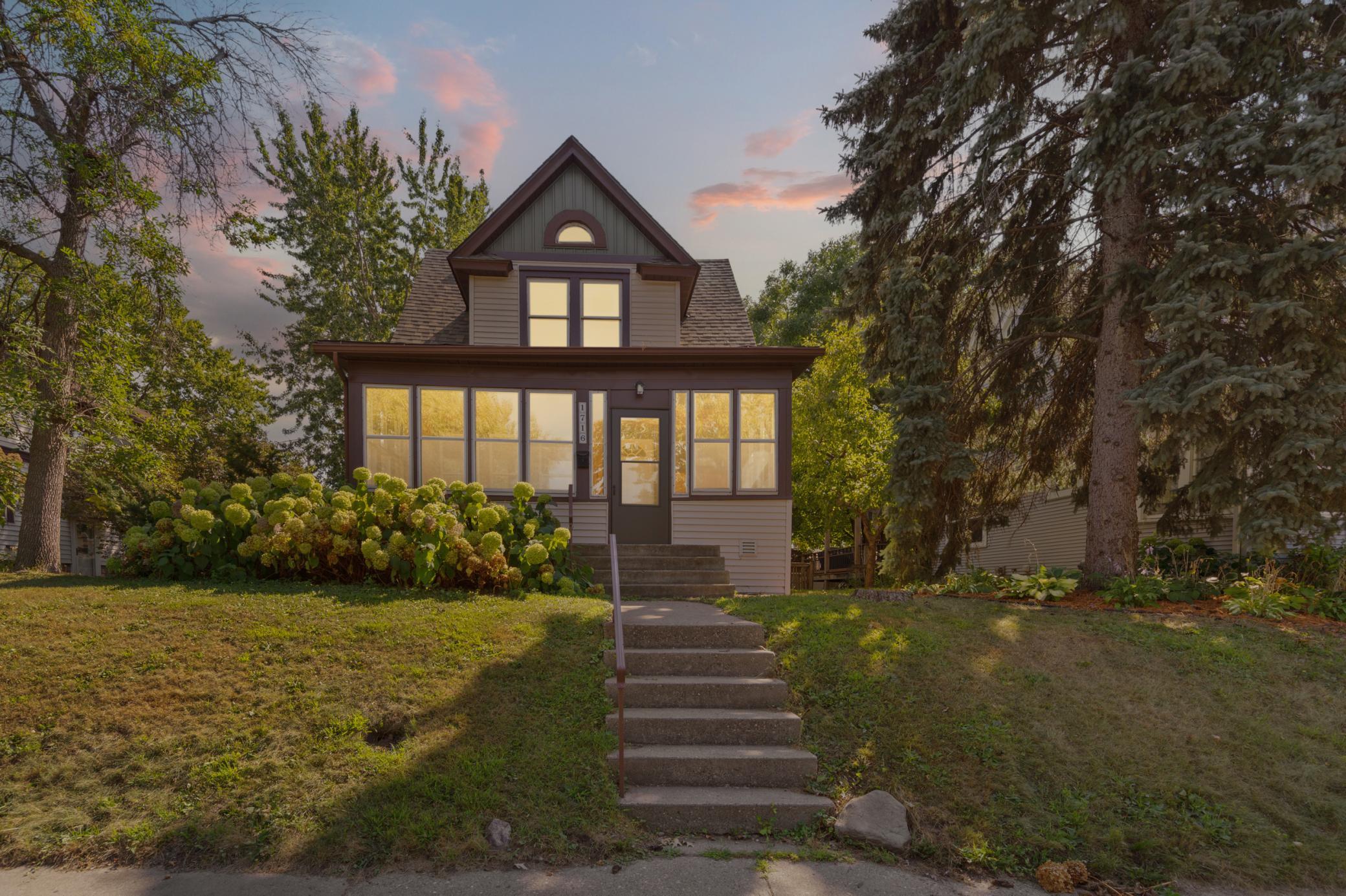 1716 Iglehart Avenue, Saint Paul MN 55104
