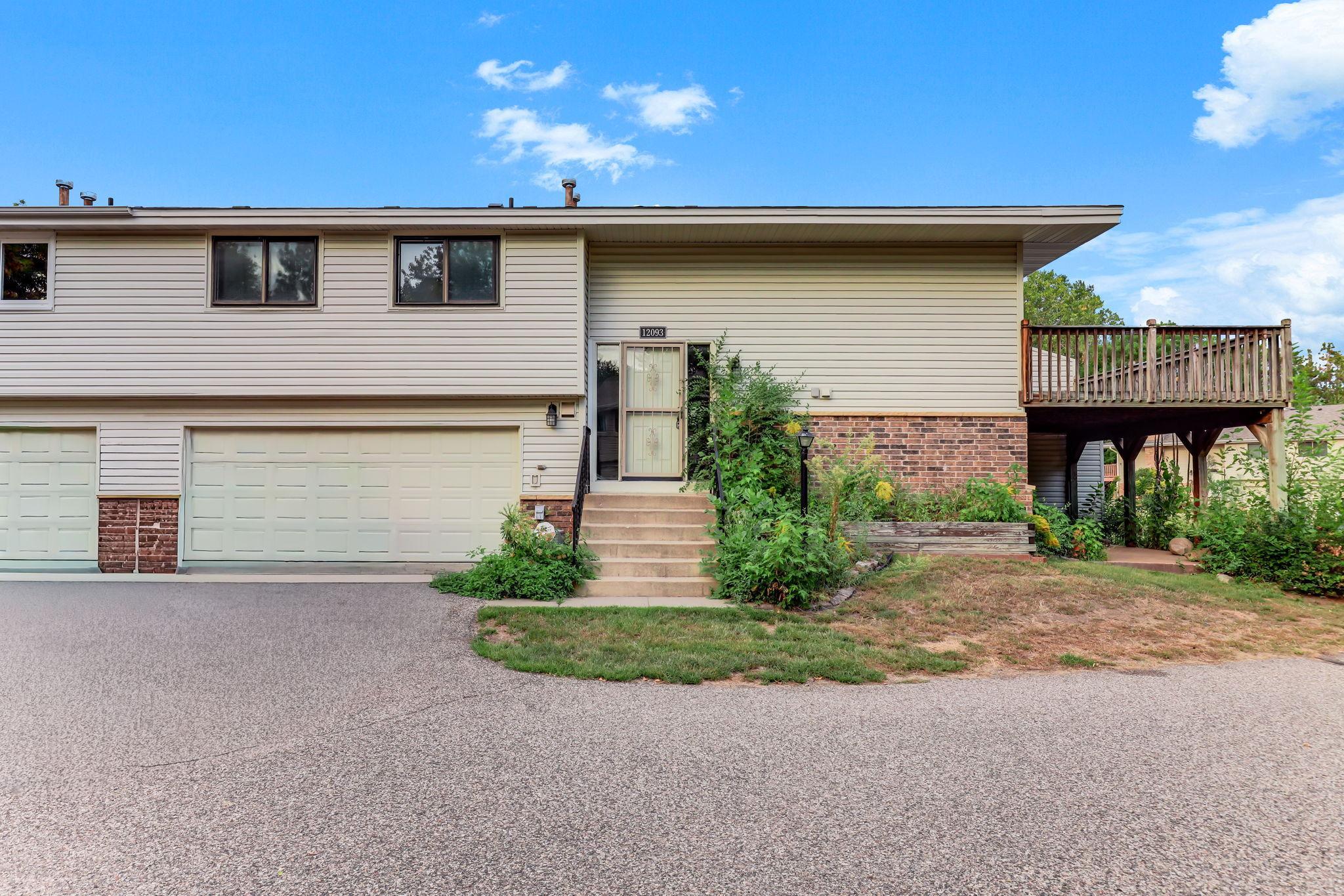 12093 71st Place N, Maple Grove MN 55369