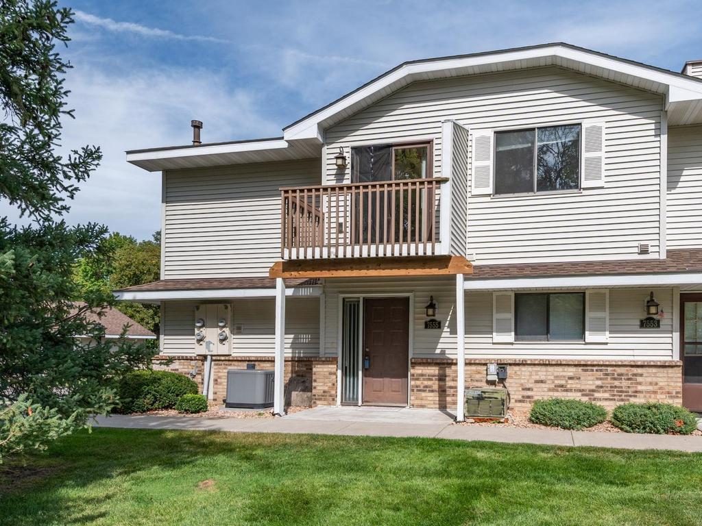 7555 Wedgewood Way N, Maple Grove MN 55311