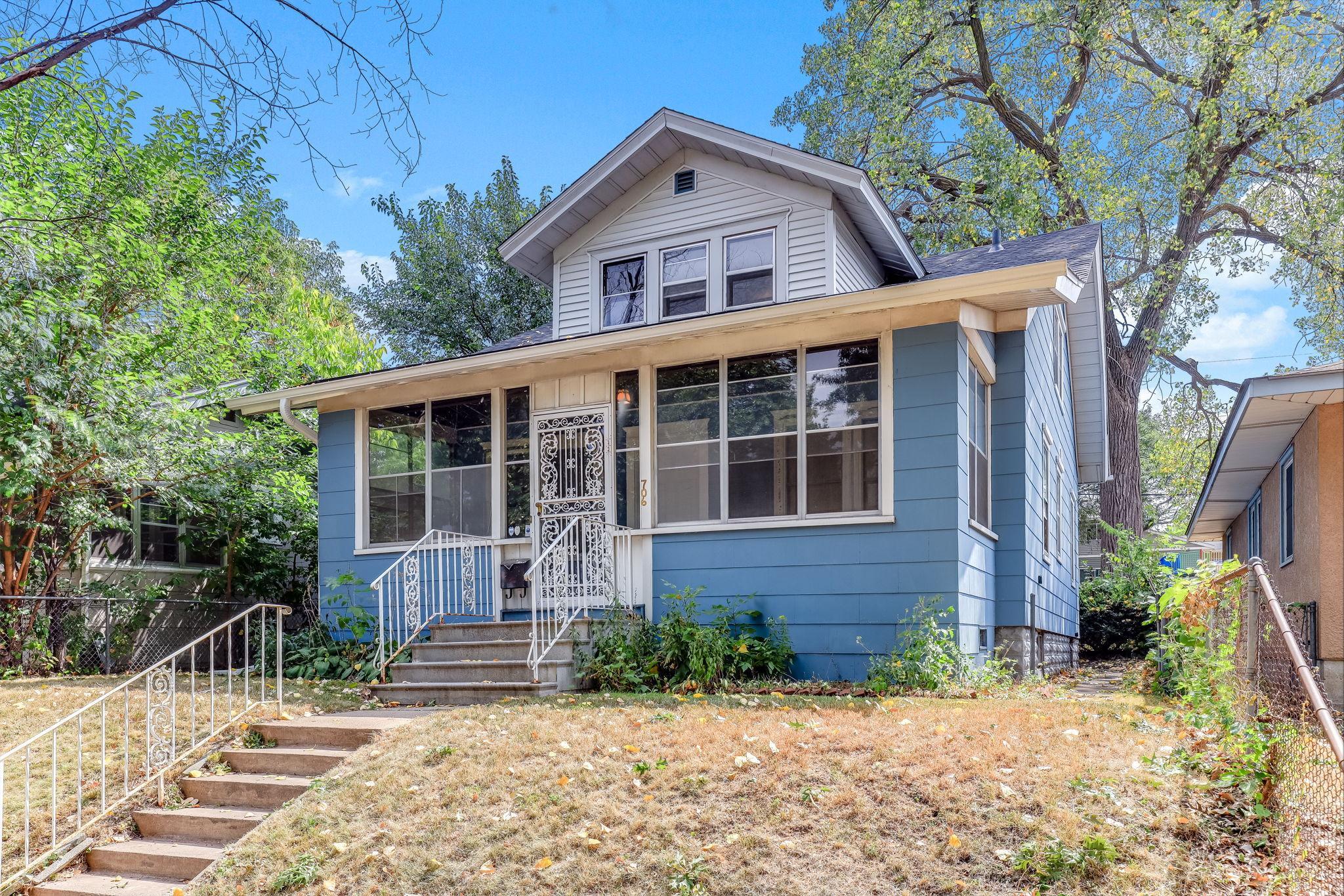 706 Fuller Avenue, Saint Paul MN 55104
