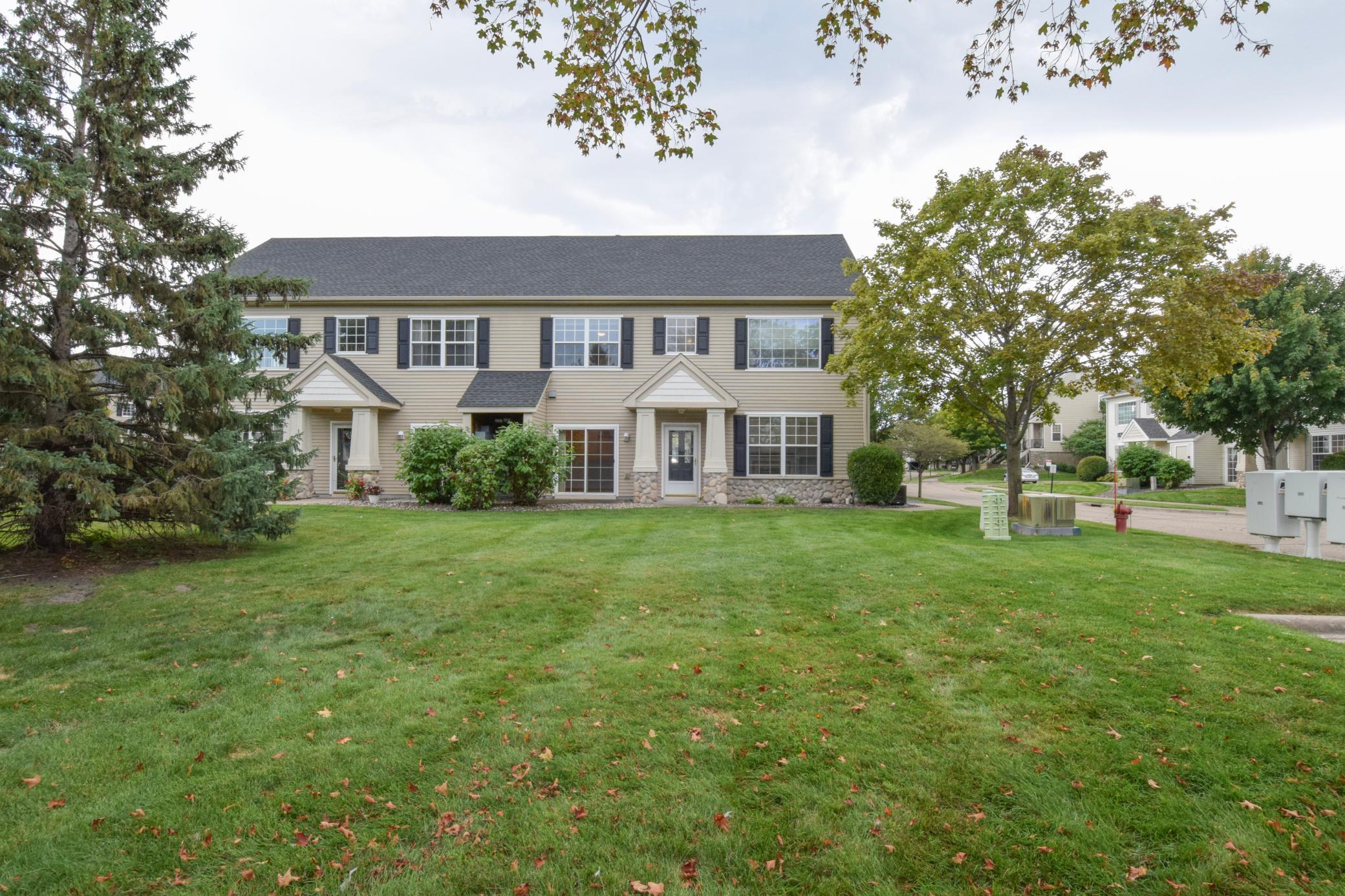 11347 Eldorado Street NE Unit E, Blaine MN 55449