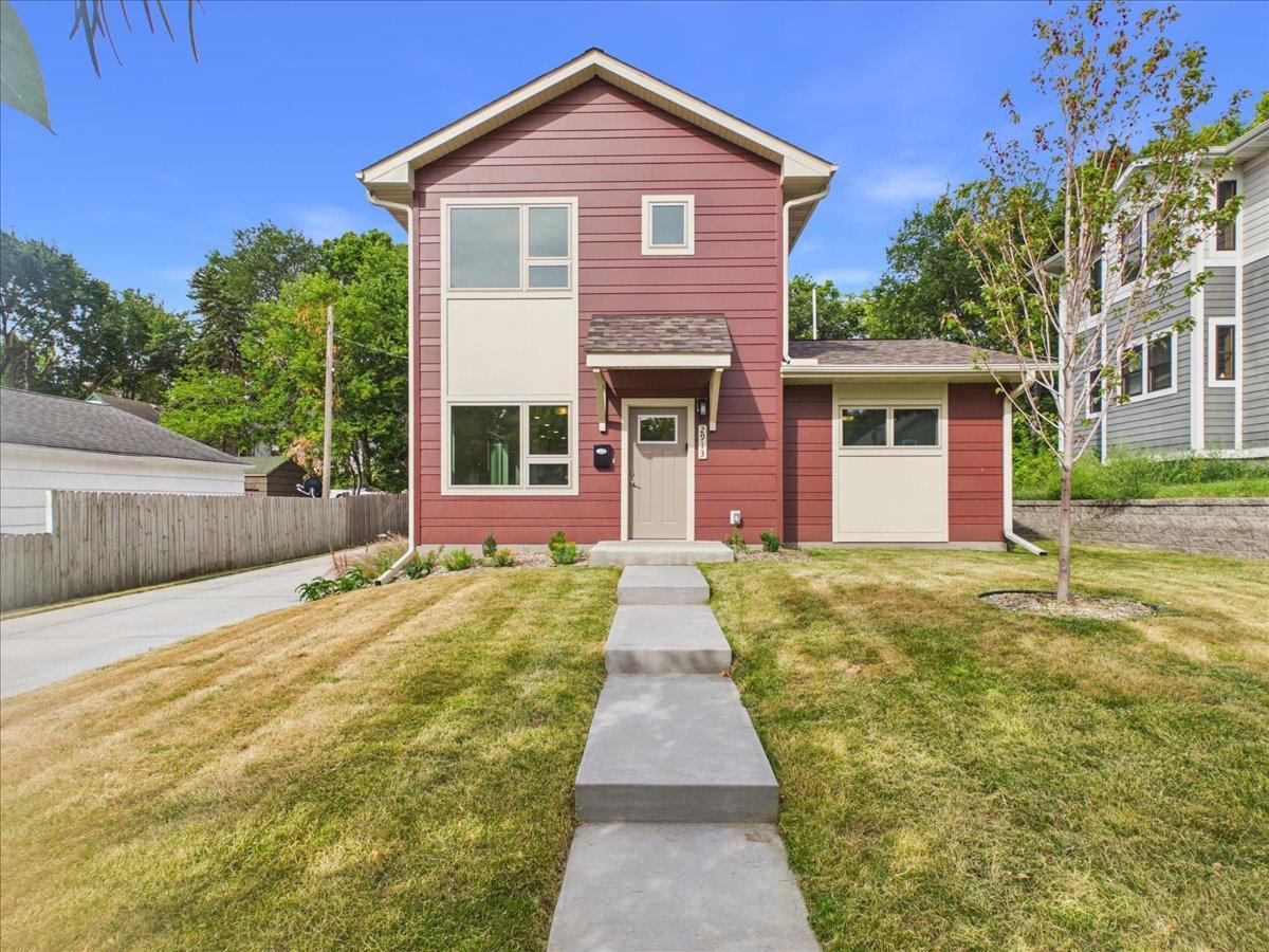 2913 N 4th Street, Minneapolis MN 55411