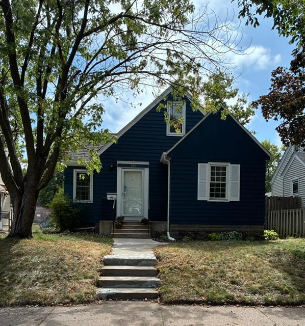 380 Magnolia Avenue E, Saint Paul MN 55130