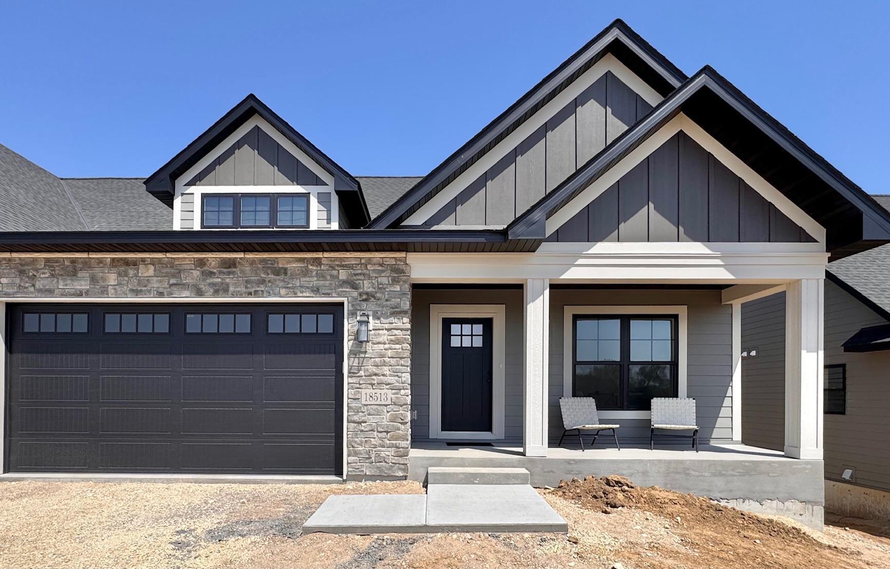 18542 Ifton Way, Lakeville MN 55044