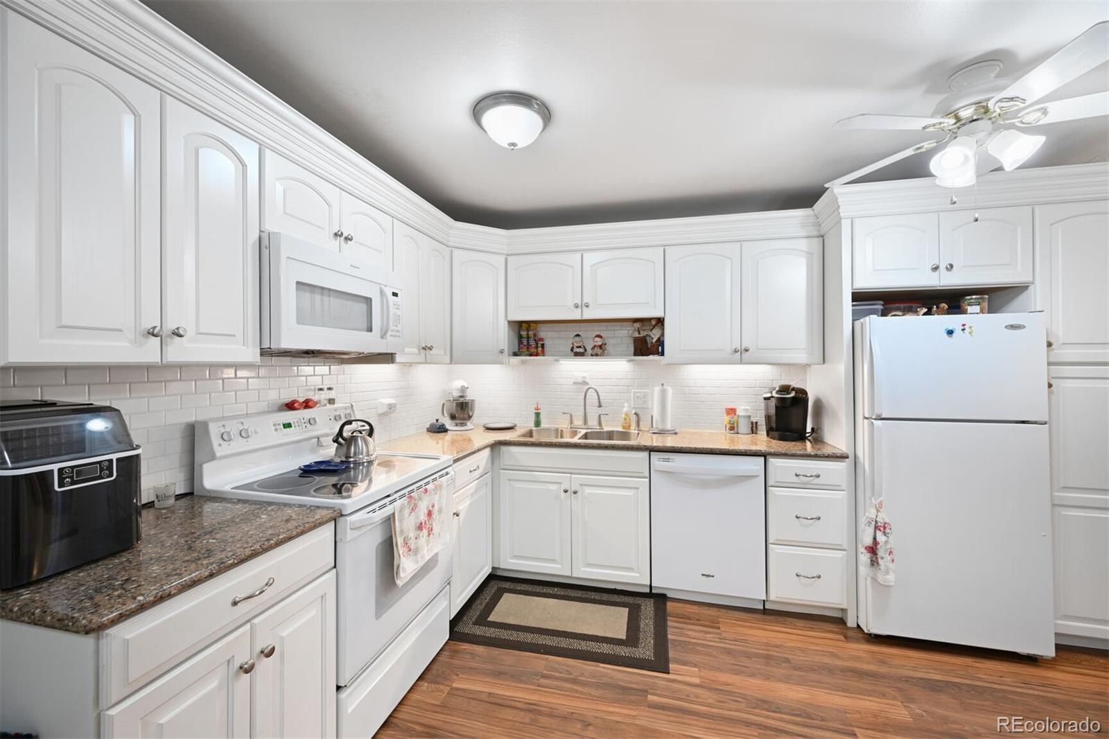 650 S Clinton Street Unit 11B, Denver CO 80247