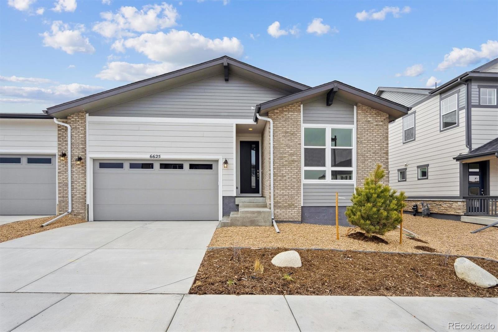 6625 N Nepal Street, Aurora CO 80019