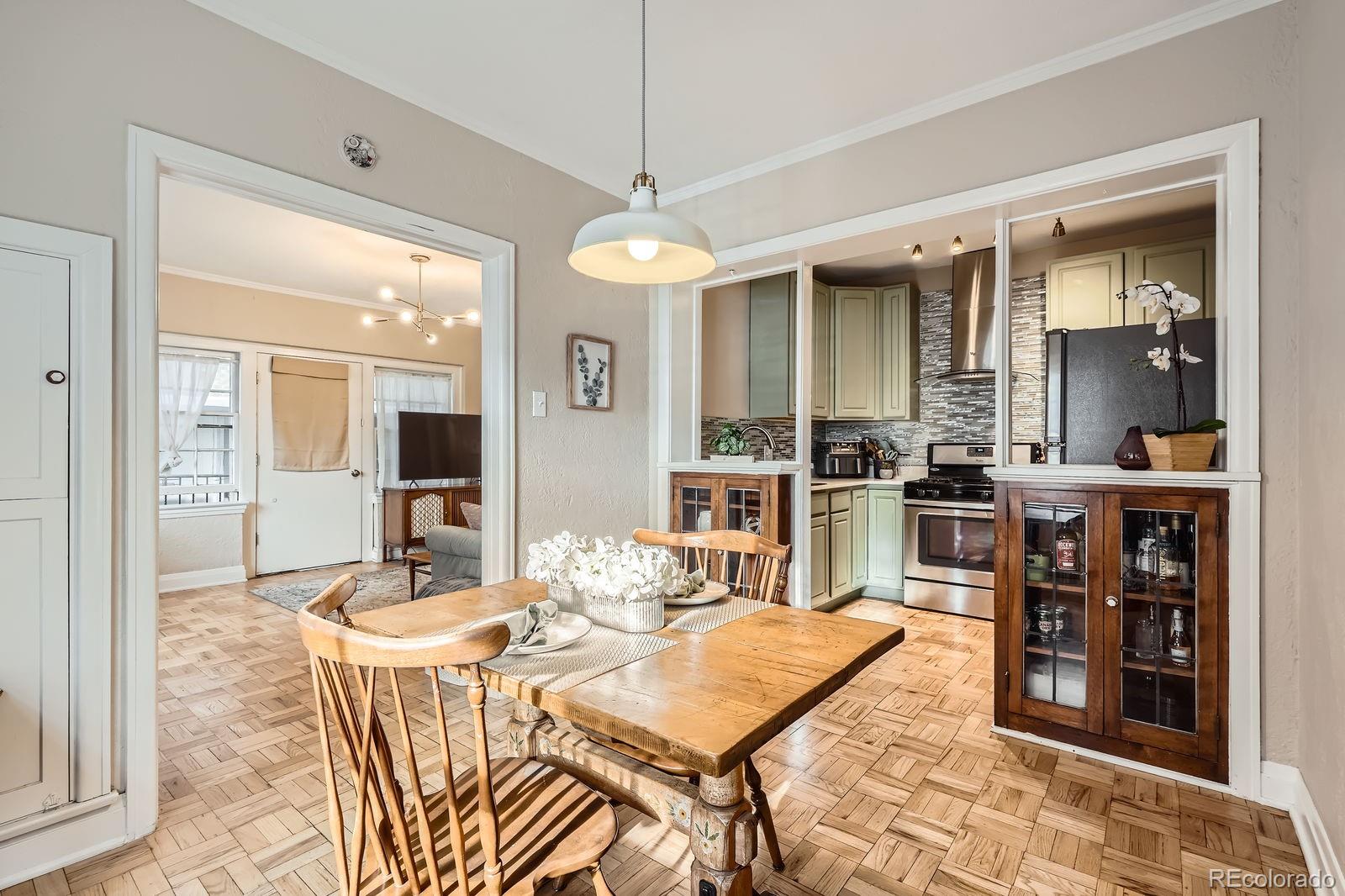 963 N Logan Street Unit 11, Denver CO 80203