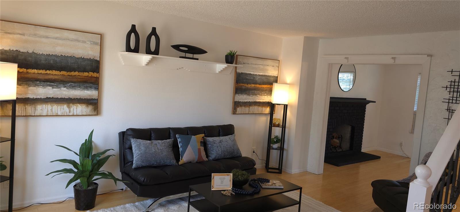 1024 S Mobile Street, Aurora CO 80017