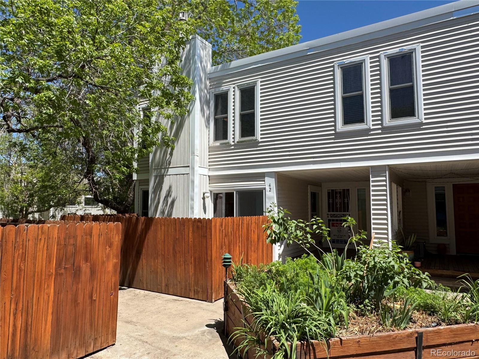 1050 S Monaco Parkway Unit 42, Denver CO 80224