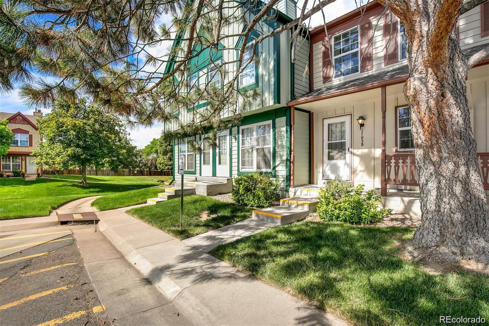 1703 S Blackhawk Way Unit B, Aurora CO 80012